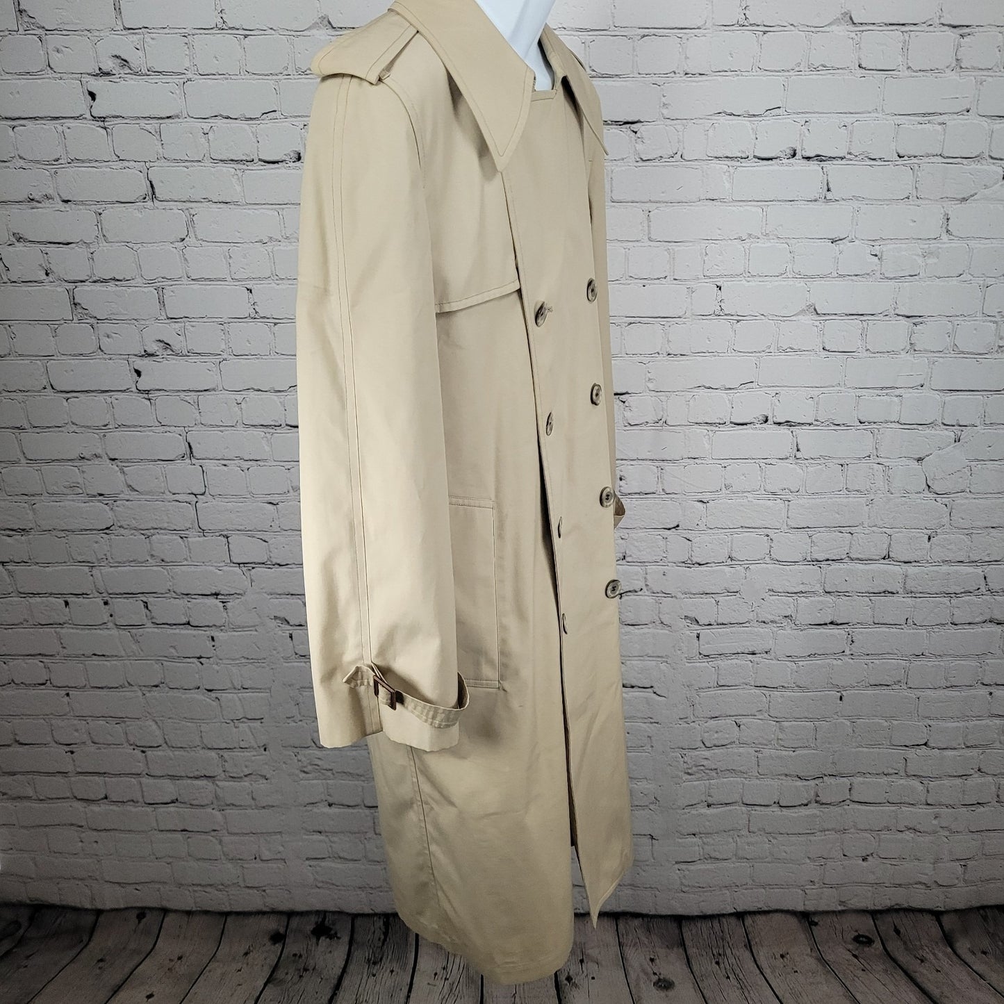 VTG London Fog Maincoats Beige Double Breasted Buttoned Trench Coat USA 38R