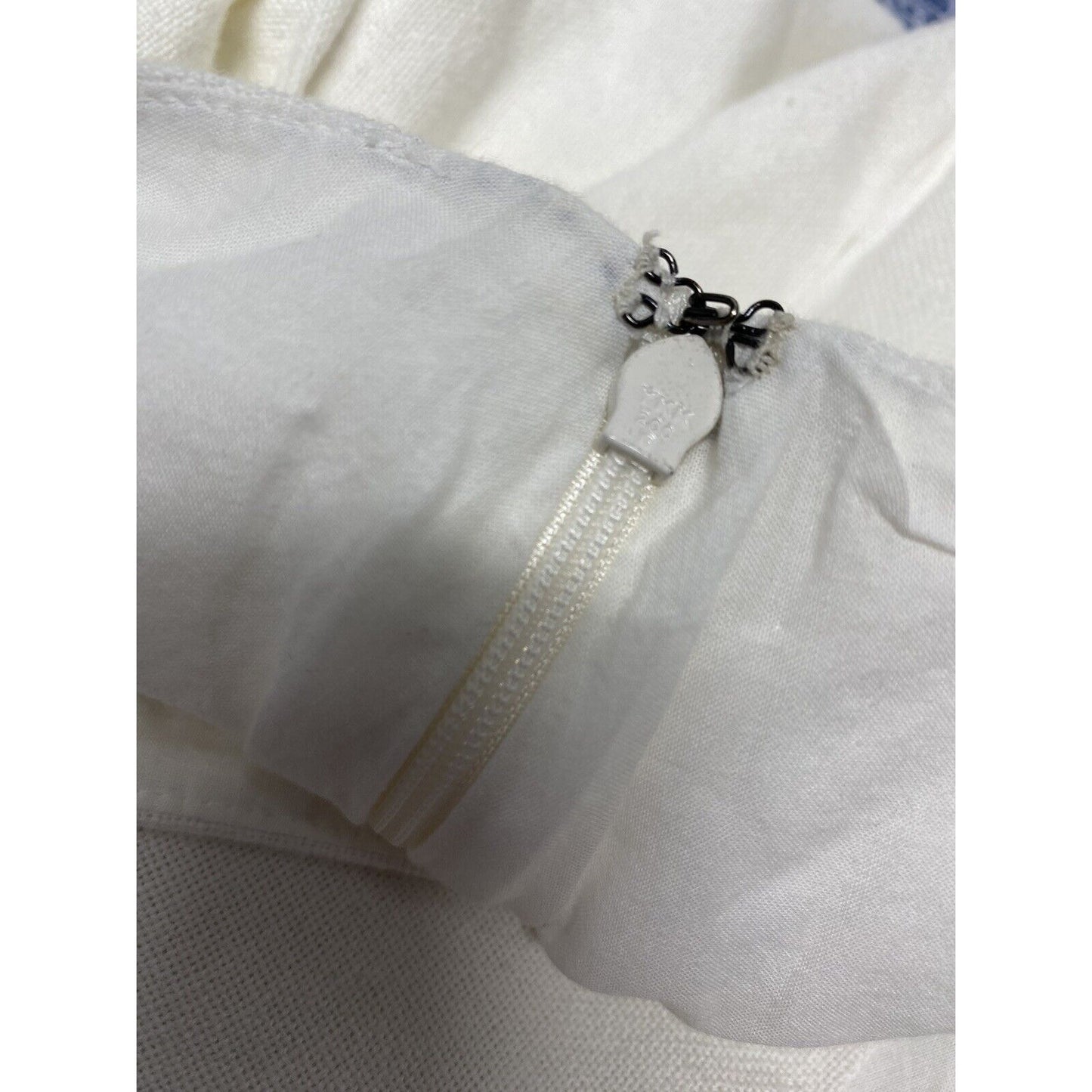 Madewell White Blue Embroidered Pleated Short A Line Skirt Size 2