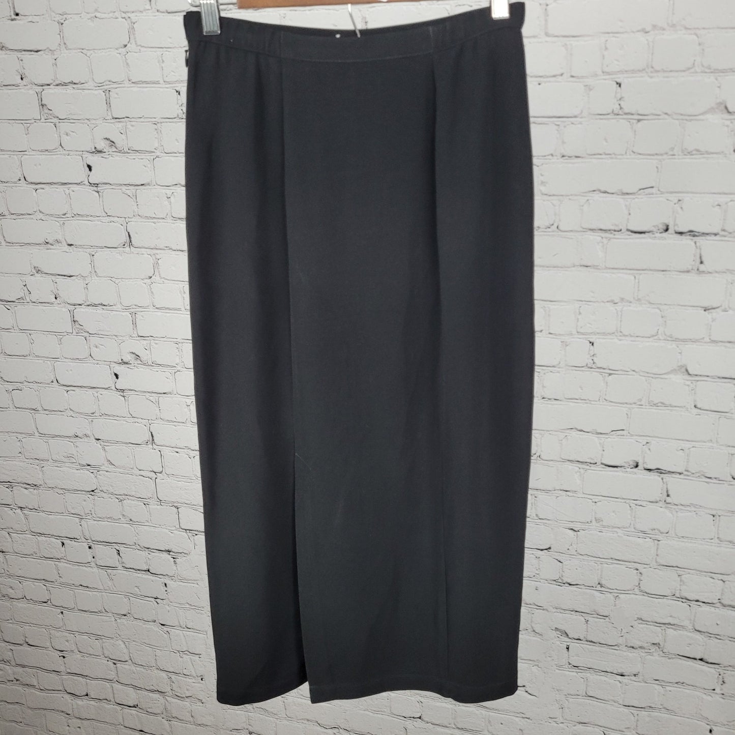 Chico's Private Edition Black Pleated Back Slit Zipped Skirt USA Size 0 (US S)