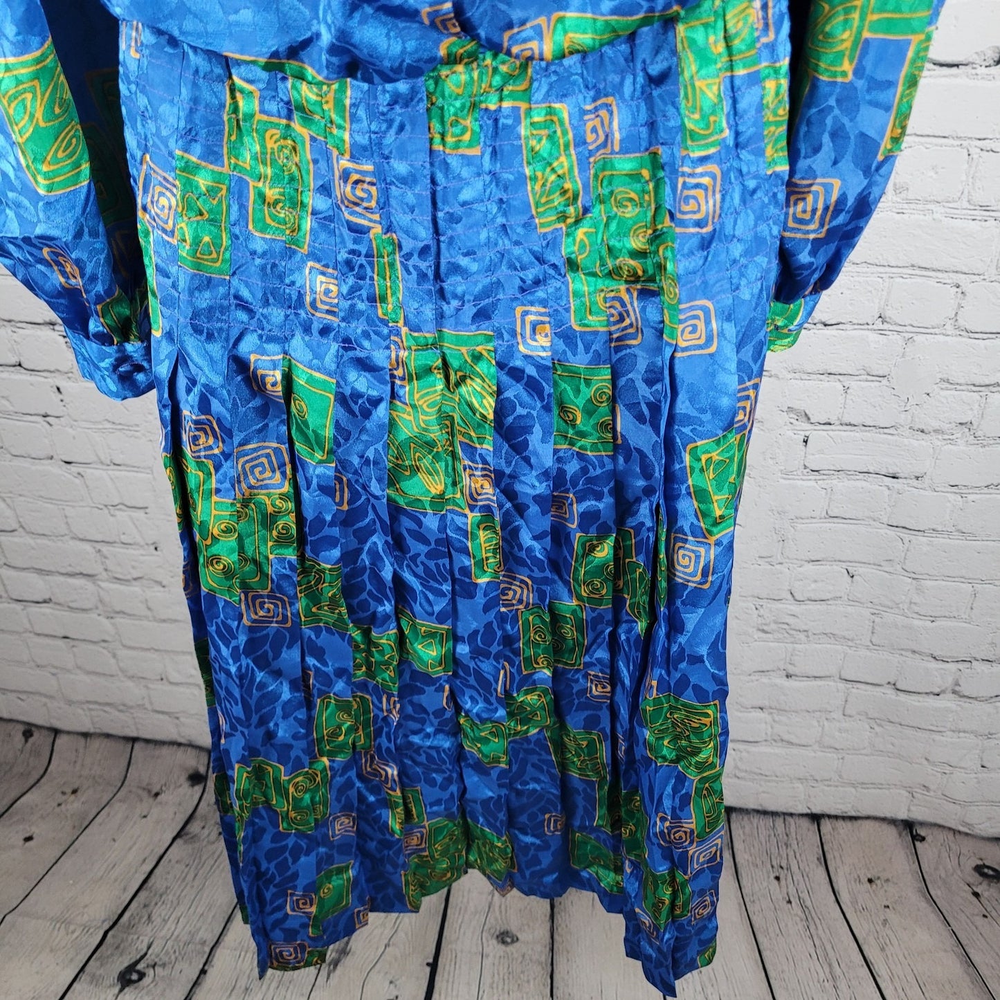 VTG Unbranded Blue Green Satin Puff Long Sleeve Buttoned Back Midi Dress Size 12