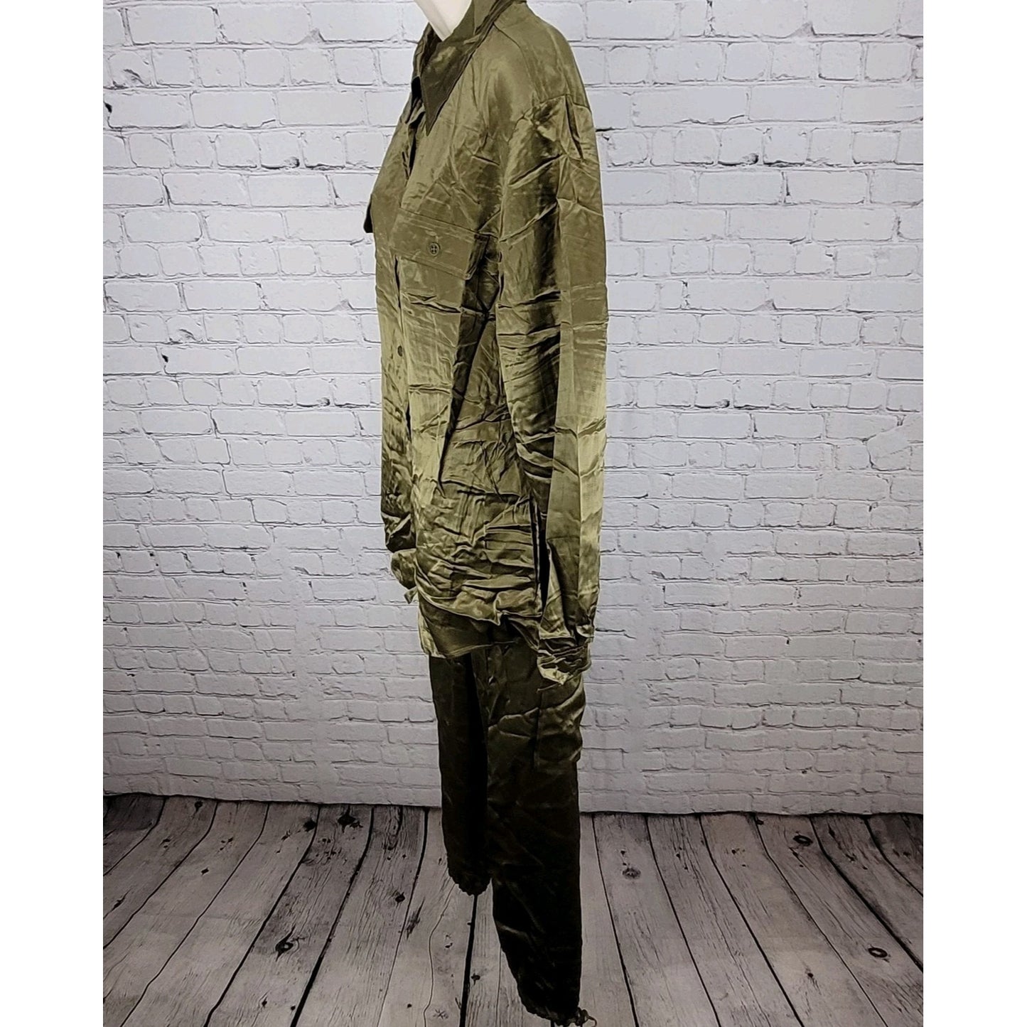 Josephine Chaus Green 100% Silk 2 Piece Outfit Shirt Size 12 Pants 14 (33x29)