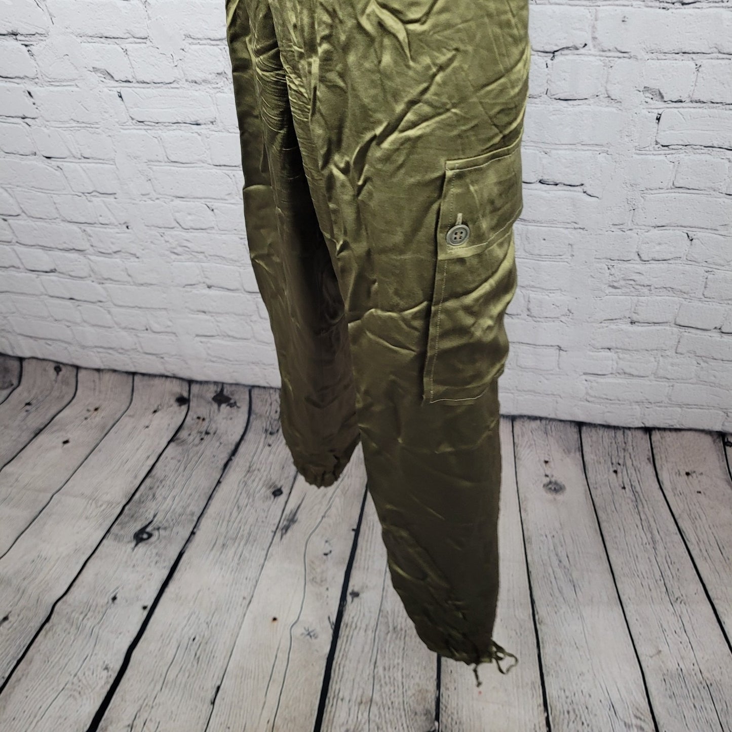 Josephine Chaus Green 100% Silk 2 Piece Outfit Shirt Size 12 Pants 14 (33x29)