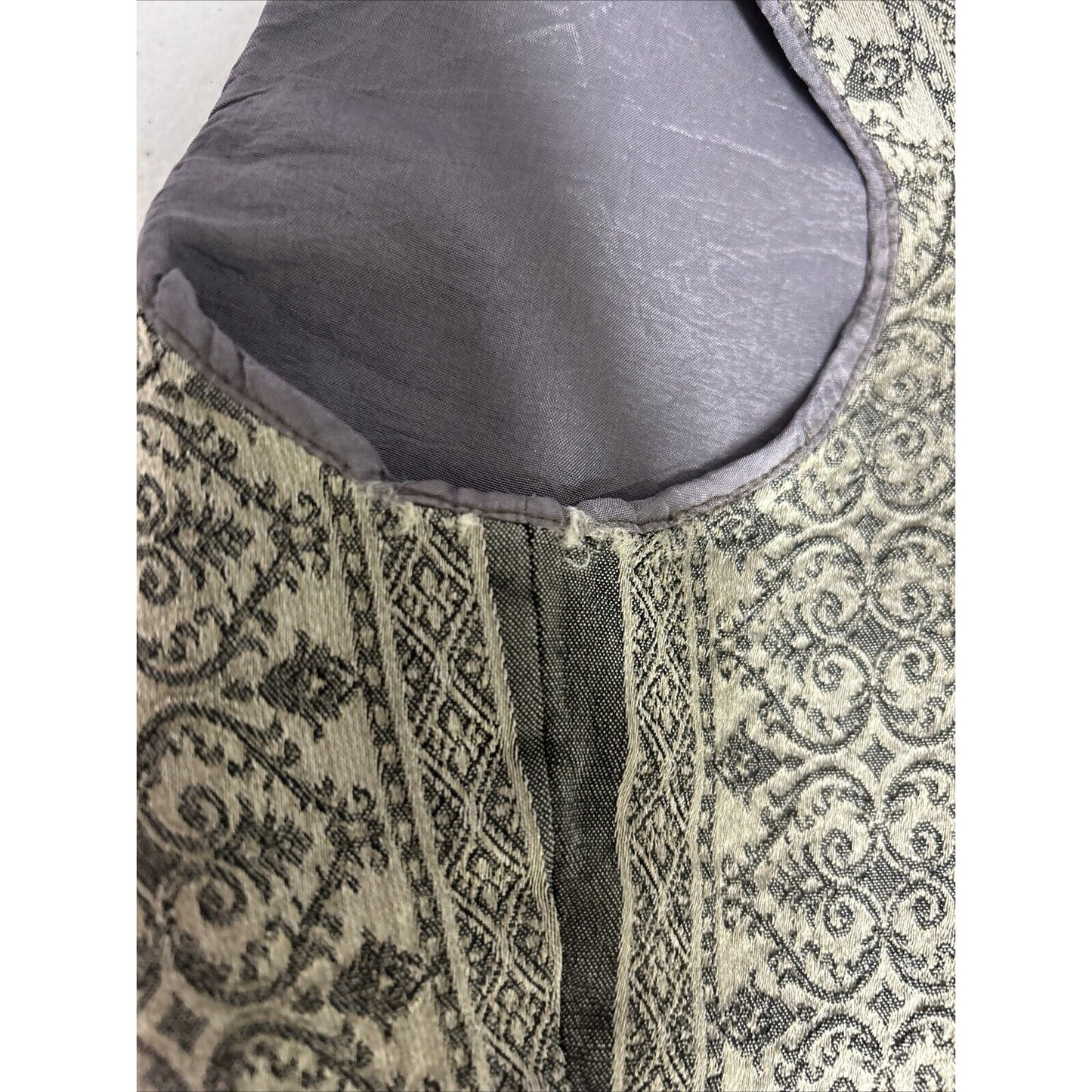 VTG Emanuel Ungaro Petite Gray Cropped Front Full Zip Closure Women’s Vest 6P