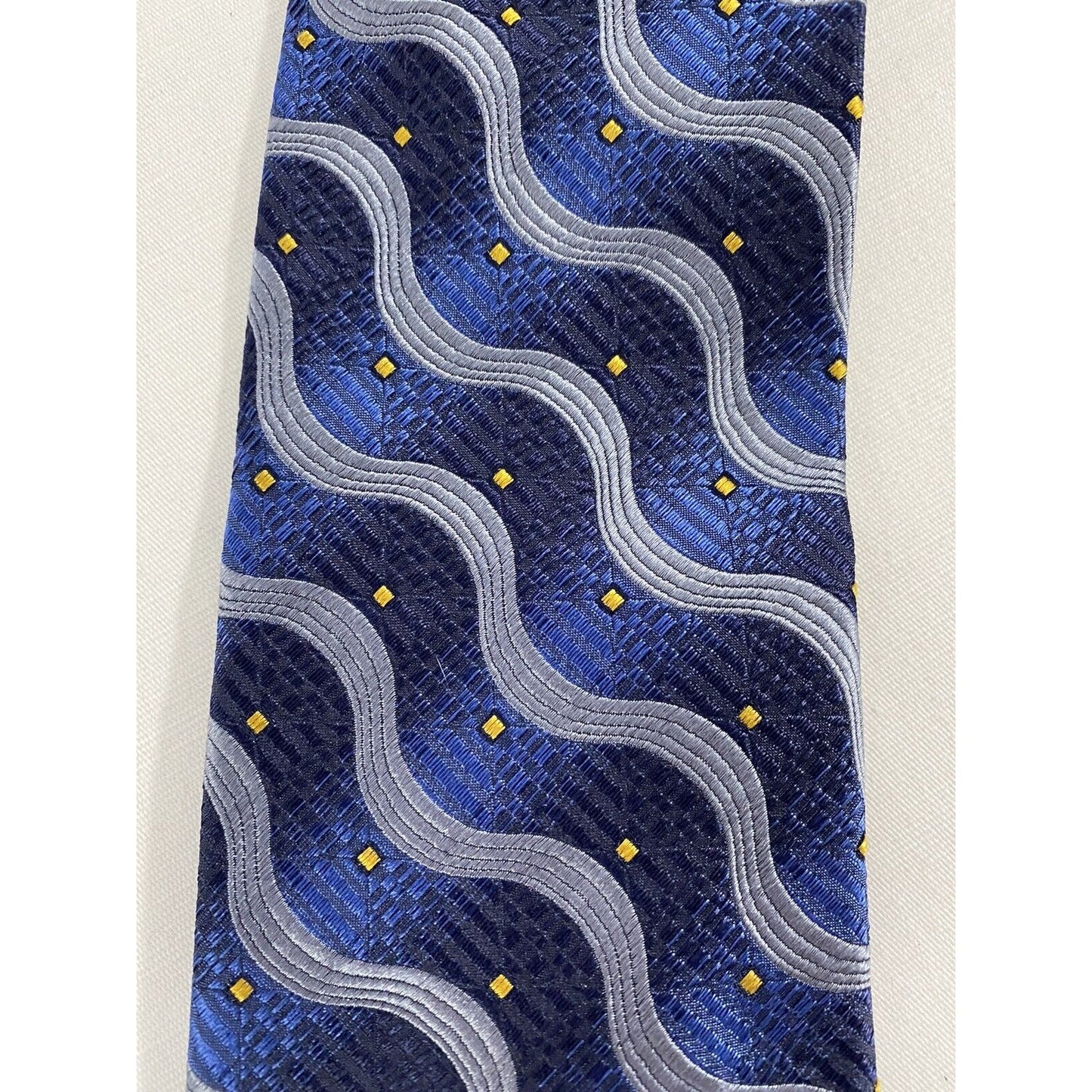 Joseph A Bank 100% Silk Blue Silver Yellow Waves Italy Neck Tie (58” x 3”)