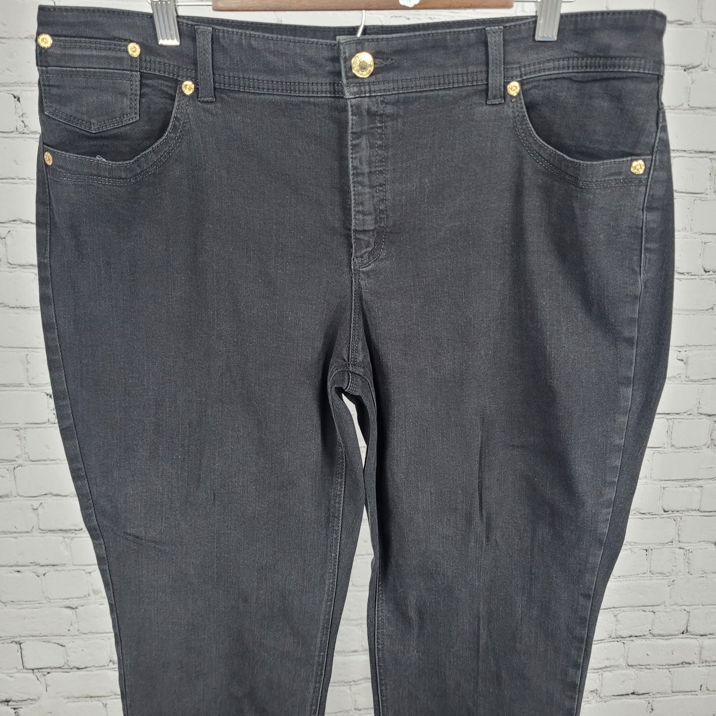 Chico's Black Denim So Slimming Ankle Stretch Jeans Size 2.5 US 14 (37x30)