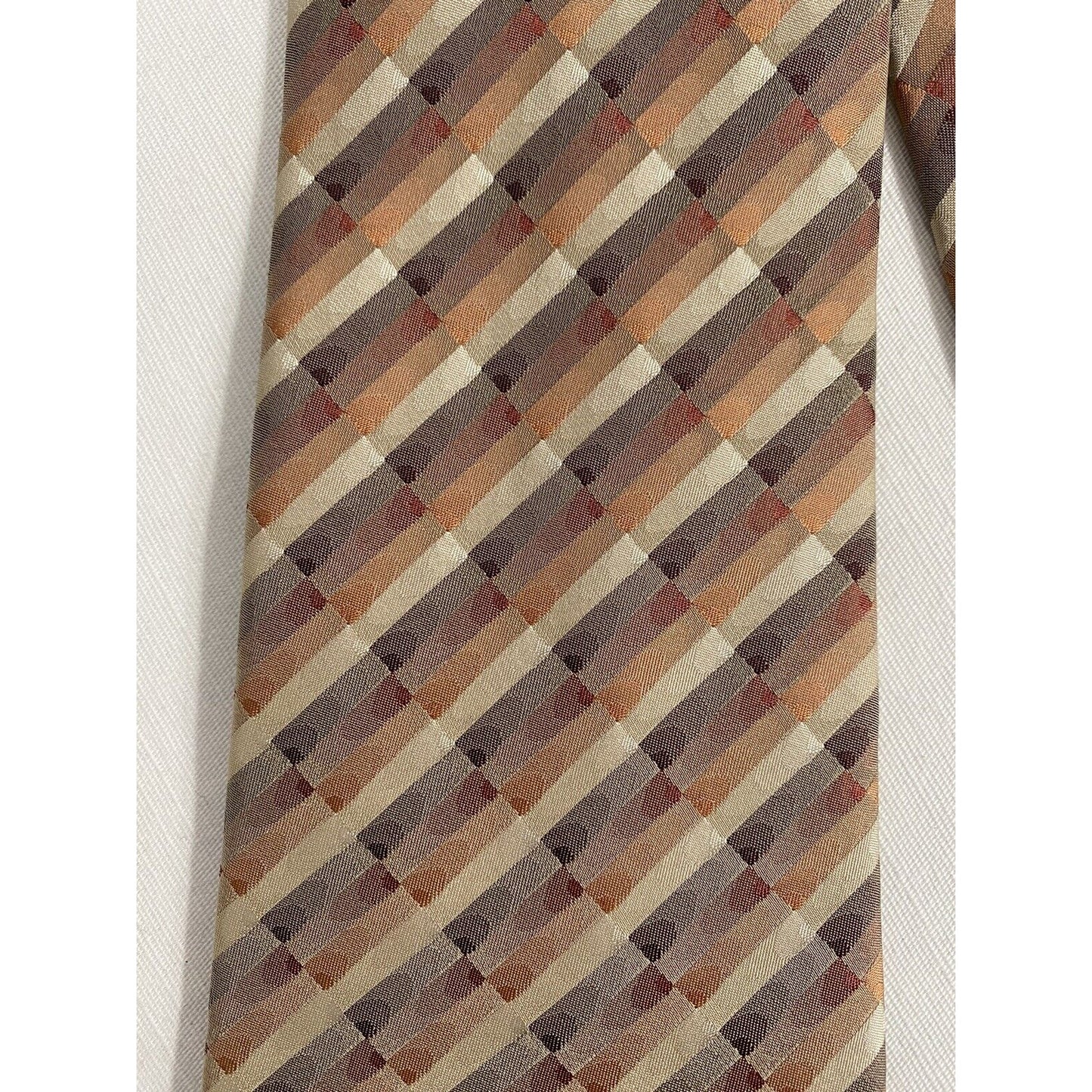 Croft Barrow Multicolored Stain Resistant 100% Silk Handmade Necktie 58” x 3.75”
