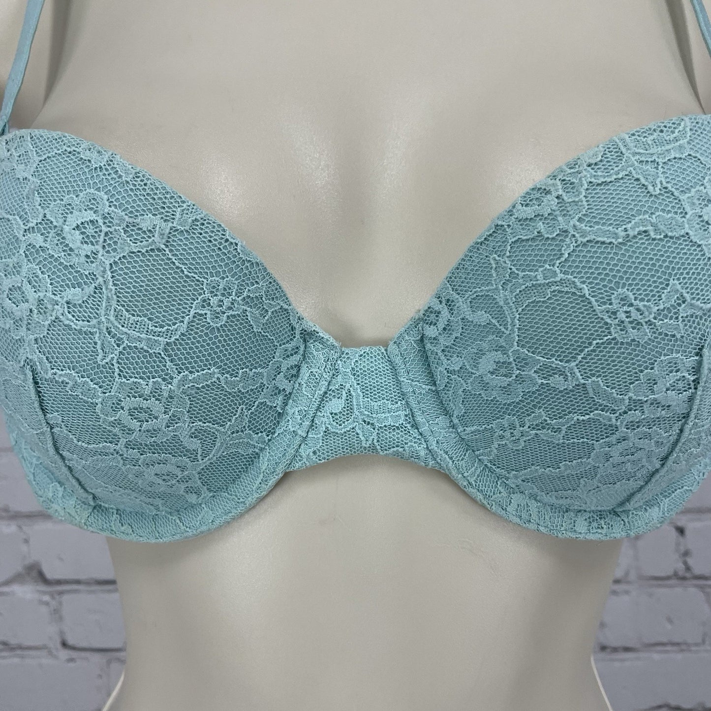 Victoria’s Secret Blue Lace Multi-Way Options Underwire Push Up Bra Size 34A
