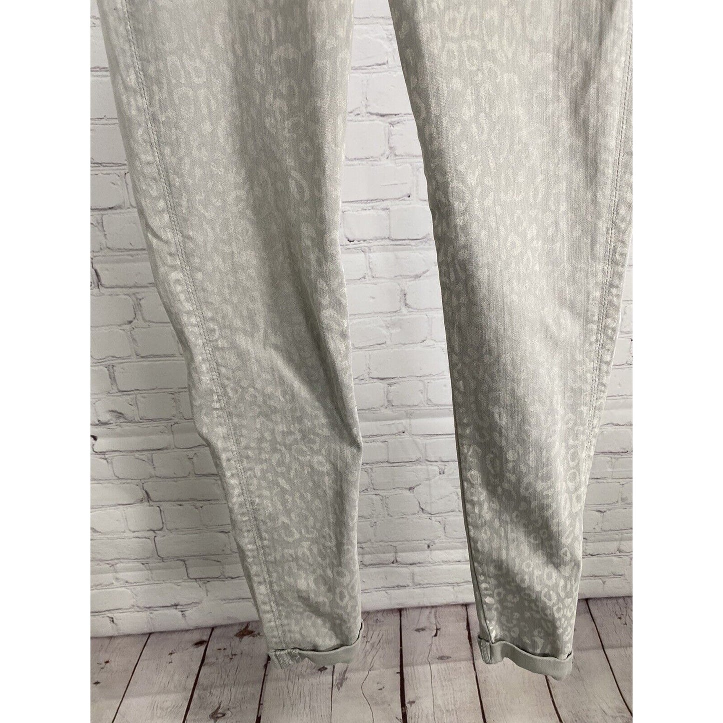 Hudson Gray Animal Print Kylie Crop Skinny Leg With Cuff Jeans (26 x 26.5)