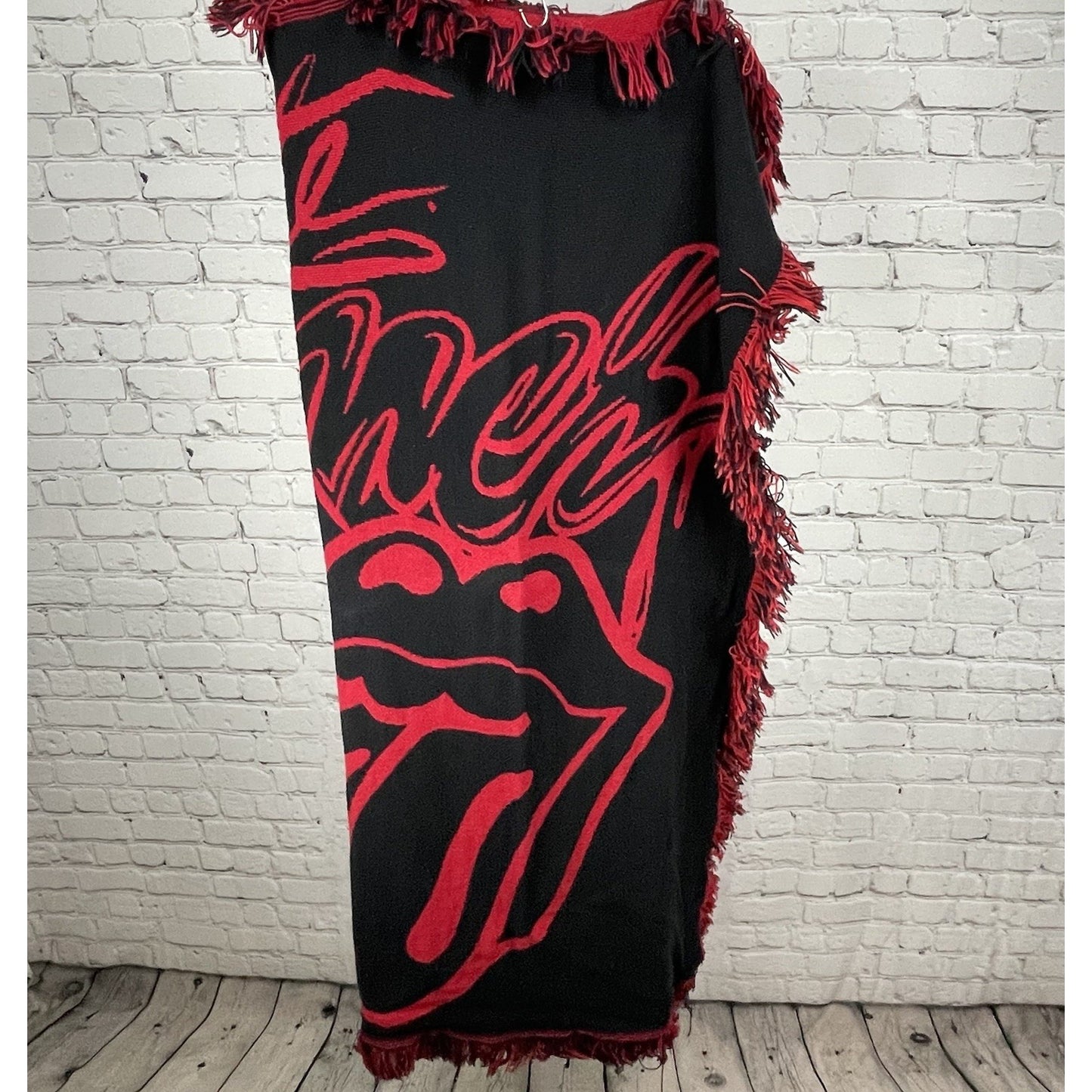 NWT The Rolling Stones Red Black No Filter Tour 2021 Fringe Blanket Throw