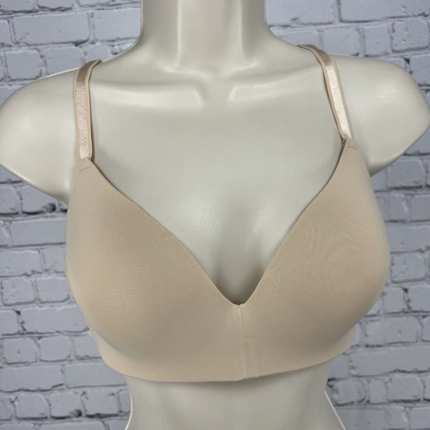 Auden The Bliss Beige Nude Bra Lightly Lined Wirefree Seamless Convertible 34D