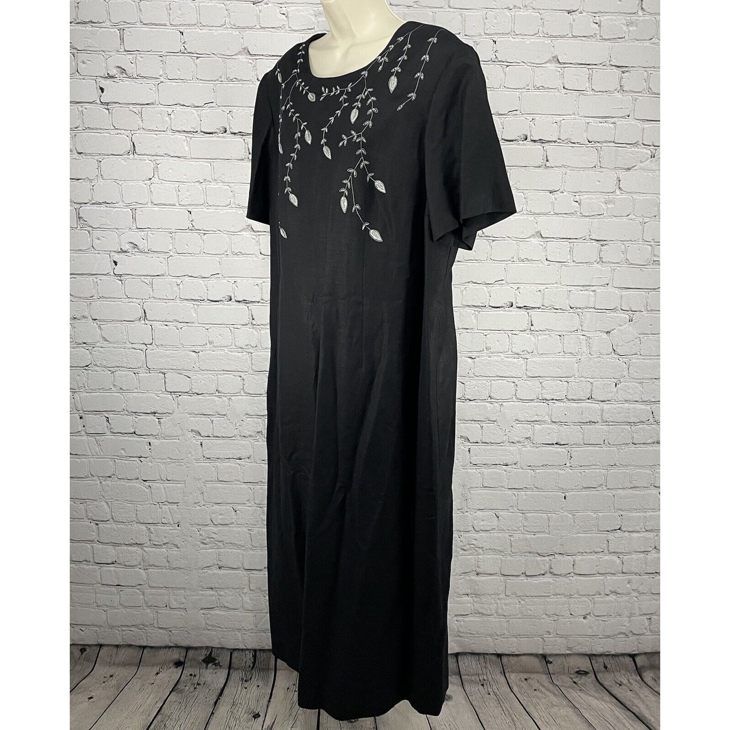 Positive Attitude Black Linen Blend Embroidered Maxi Shift Dress Lined Size 18
