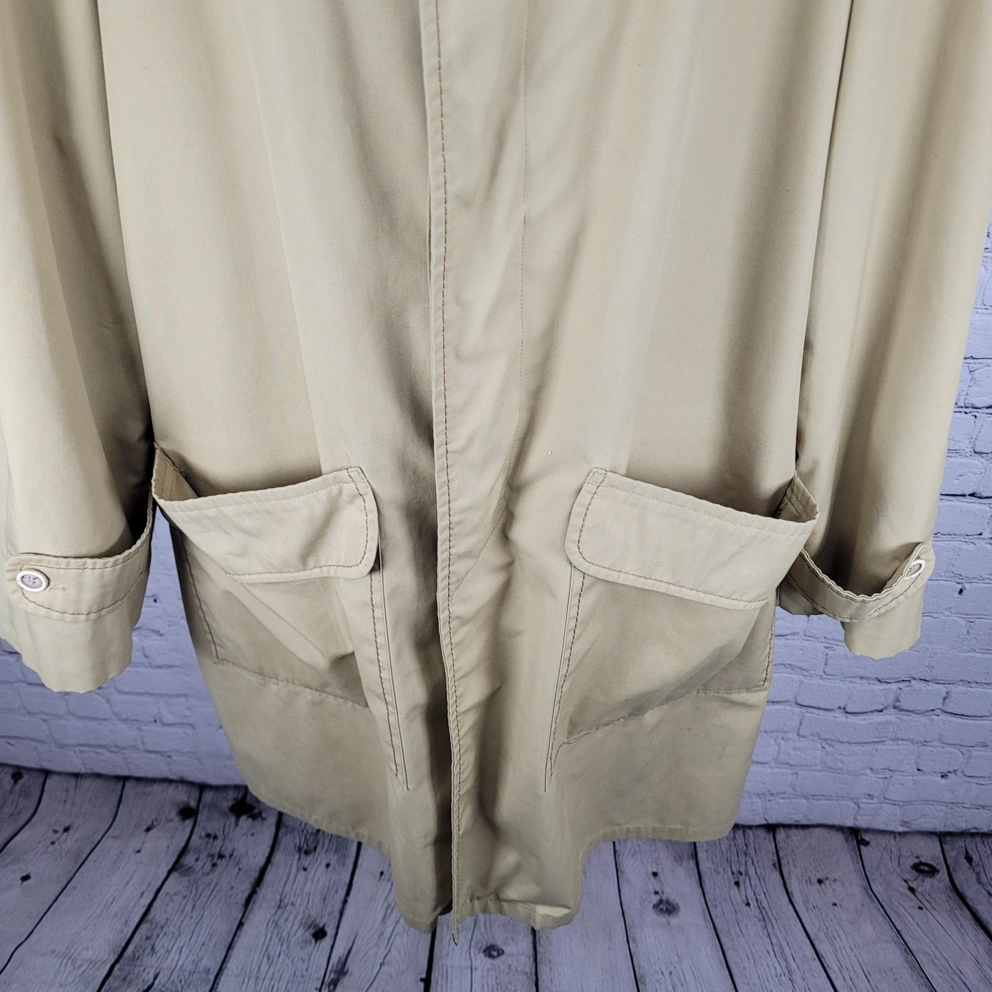 Winners Circle By Rainfair Tan Buttoned Lined Lightweight Trench Coat Size 42R