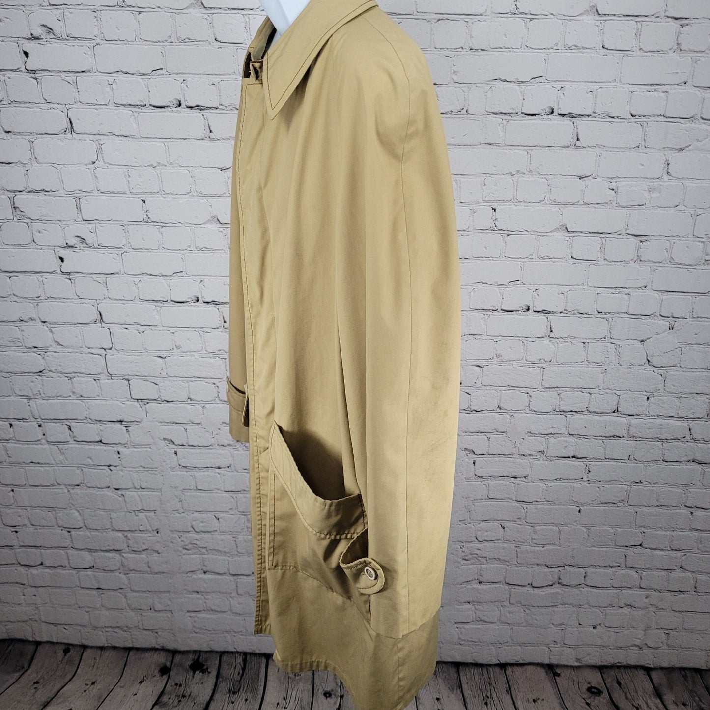 Winners Circle By Rainfair Tan Buttoned Lined Lightweight Trench Coat Size 42R