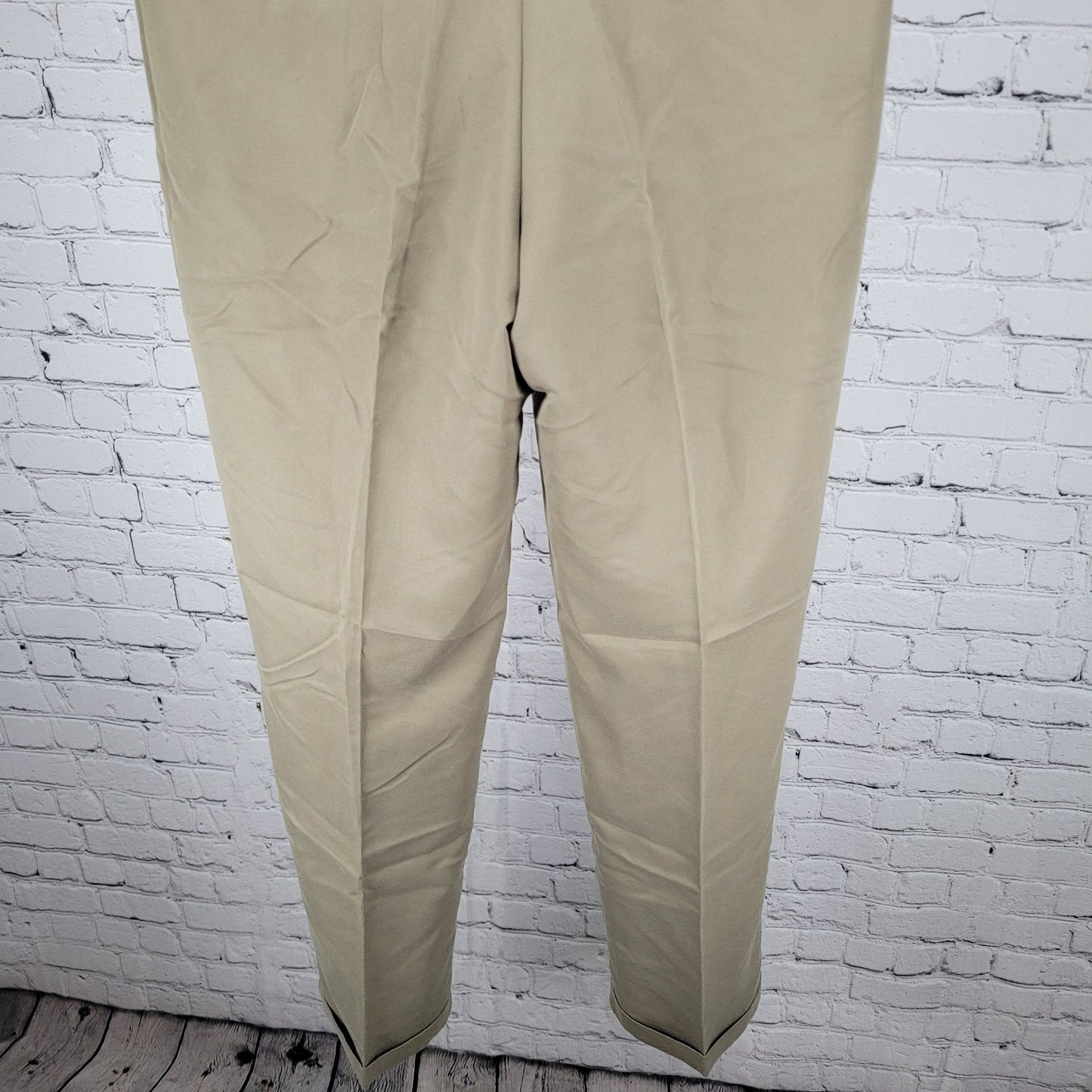 Savane Green Khaki Pleated Cuffed Tapered Dress Pants Size 32x32 (32x32)