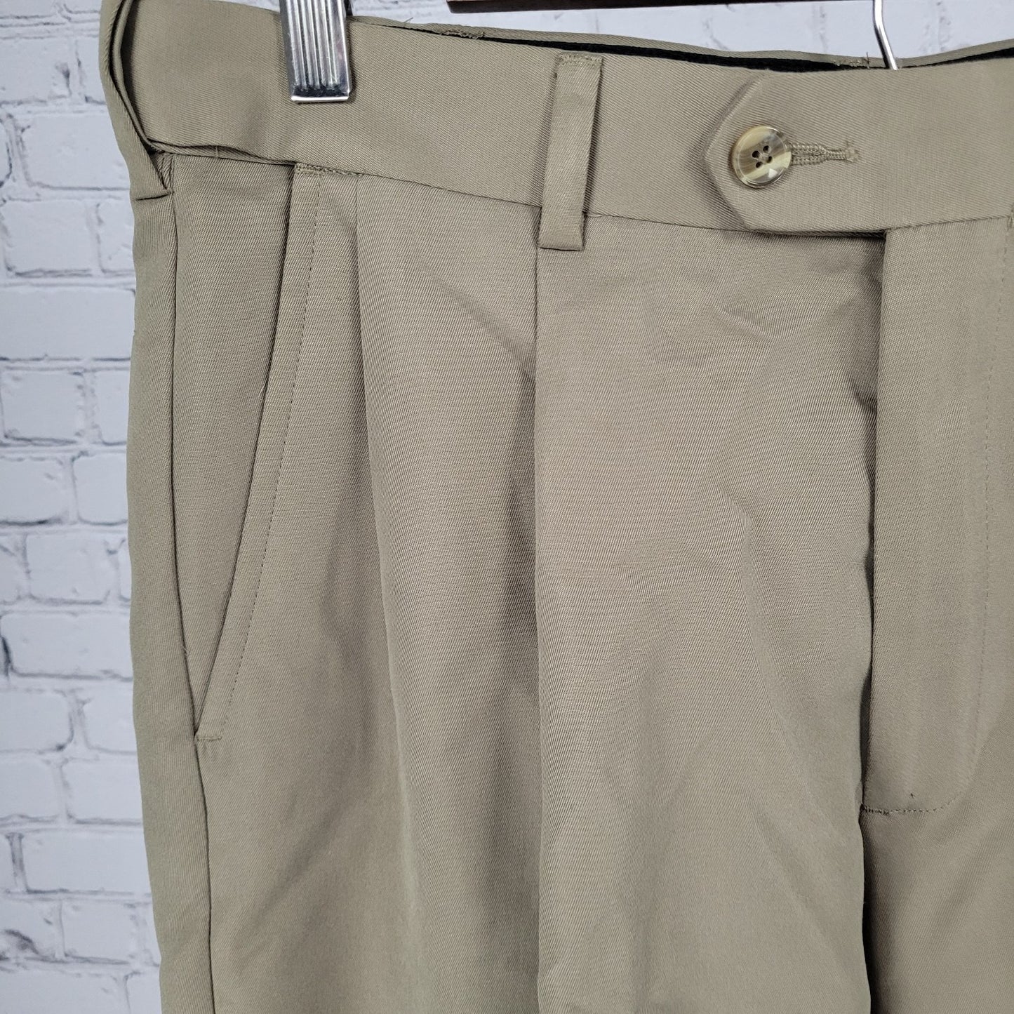 Savane Green Khaki Pleated Cuffed Tapered Dress Pants Size 32x32 (32x32)
