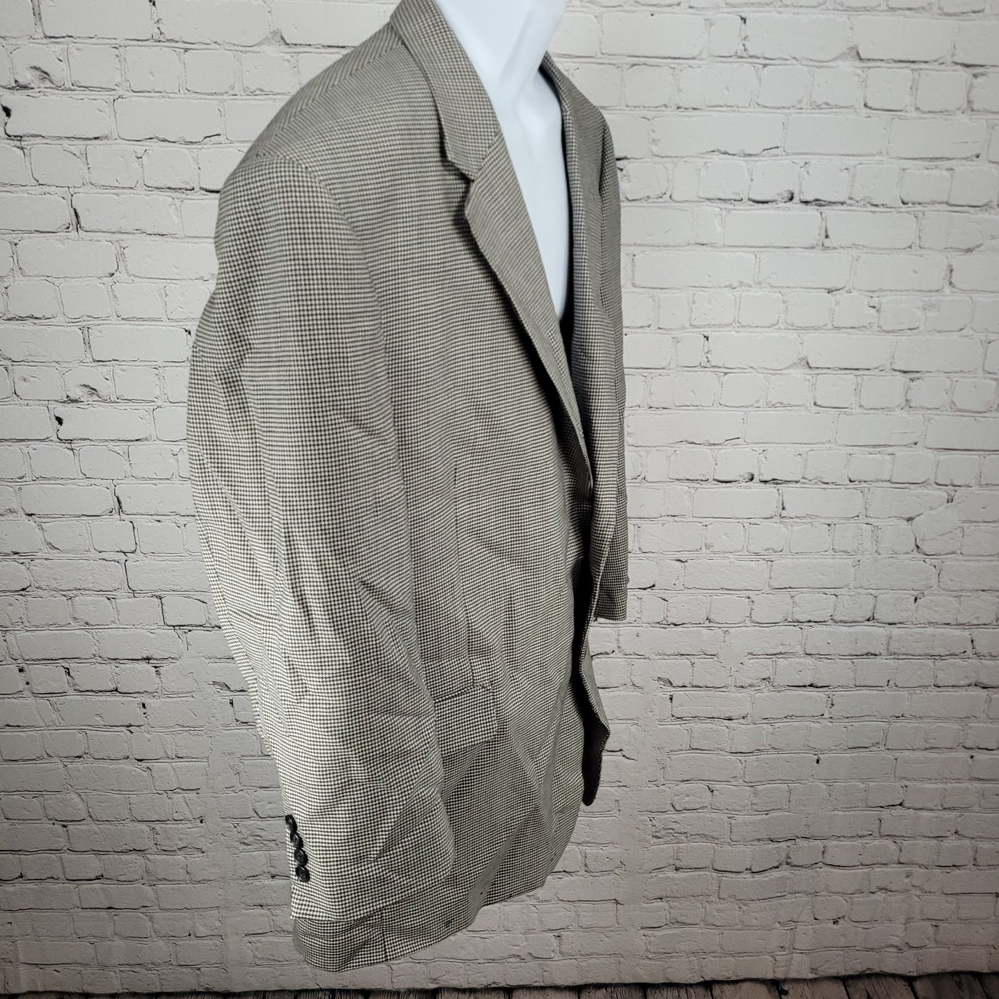 Jos A Bank Black & White Houndstooth Wool Classic Collection Blazer Size 50R