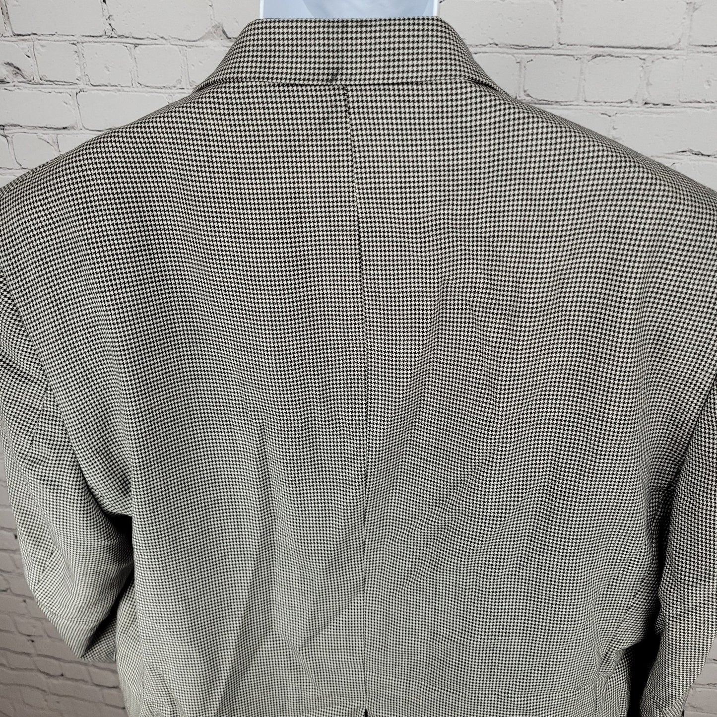 Jos A Bank Black & White Houndstooth Wool Classic Collection Blazer Size 50R
