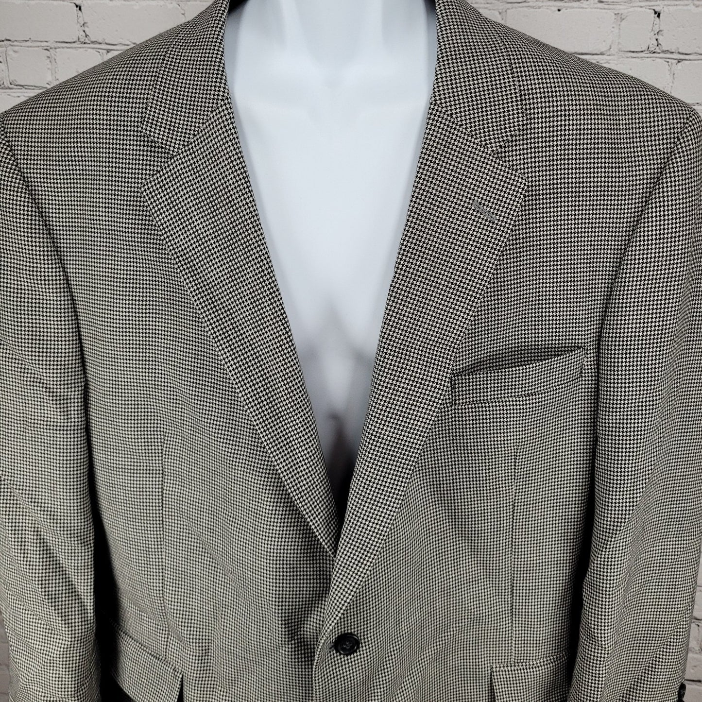Jos A Bank Black & White Houndstooth Wool Classic Collection Blazer Size 50R