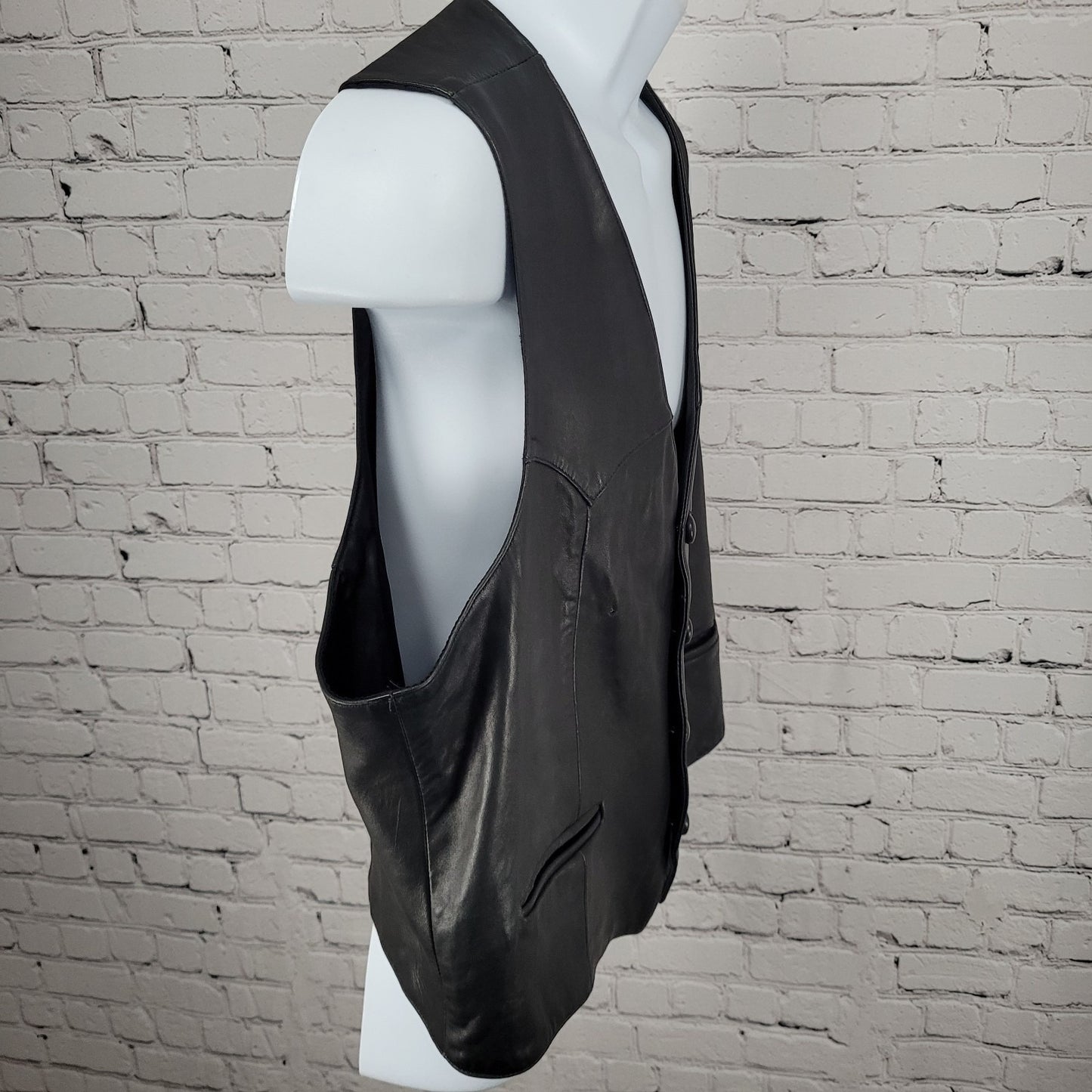 VTG Continental Leather Fashions Black Genuine Lamb Skin Buttoned Vest USA 48