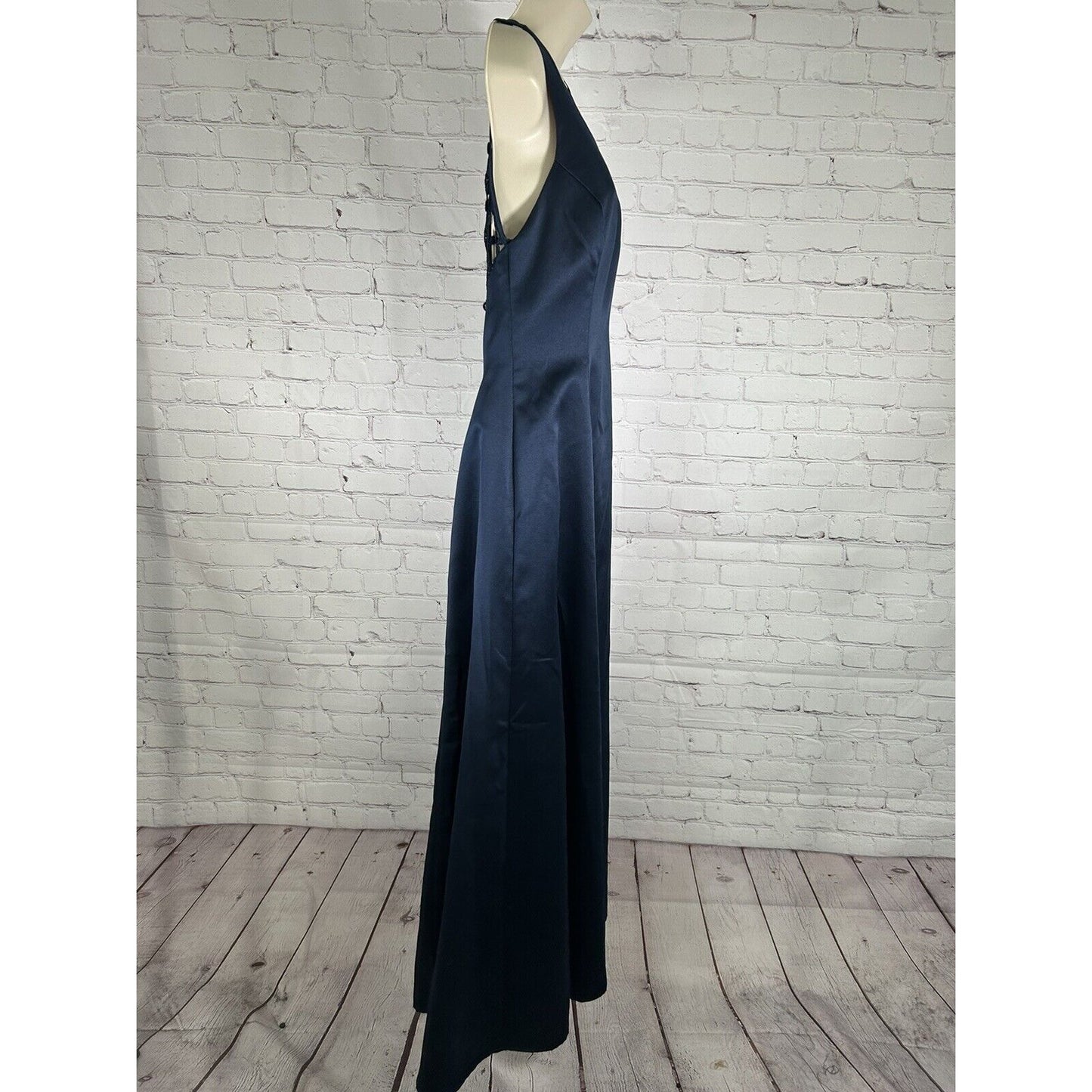 Bari Jay Blue High Neck Sleeveless A Line Lace Back Bridesmaid Dress Women’s 7-8