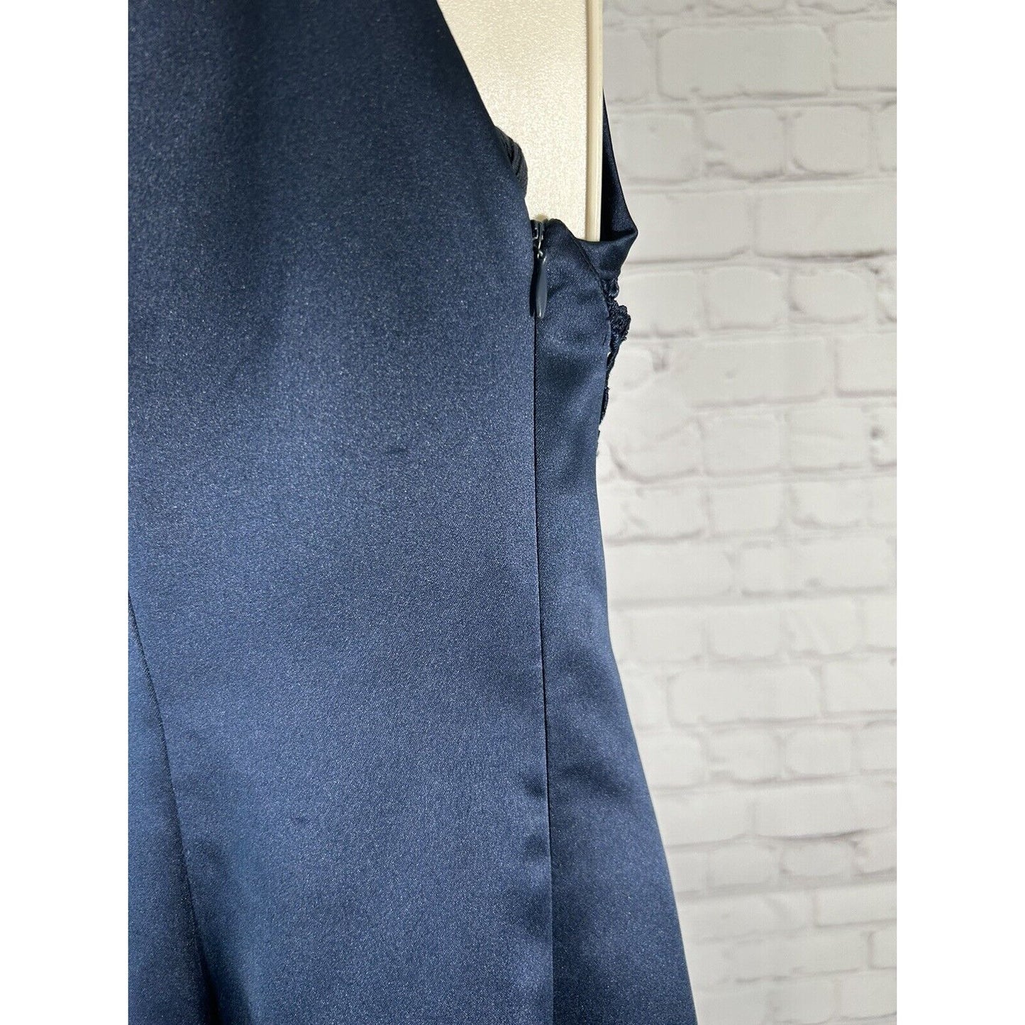 Bari Jay Blue High Neck Sleeveless A Line Lace Back Bridesmaid Dress Women’s 7-8