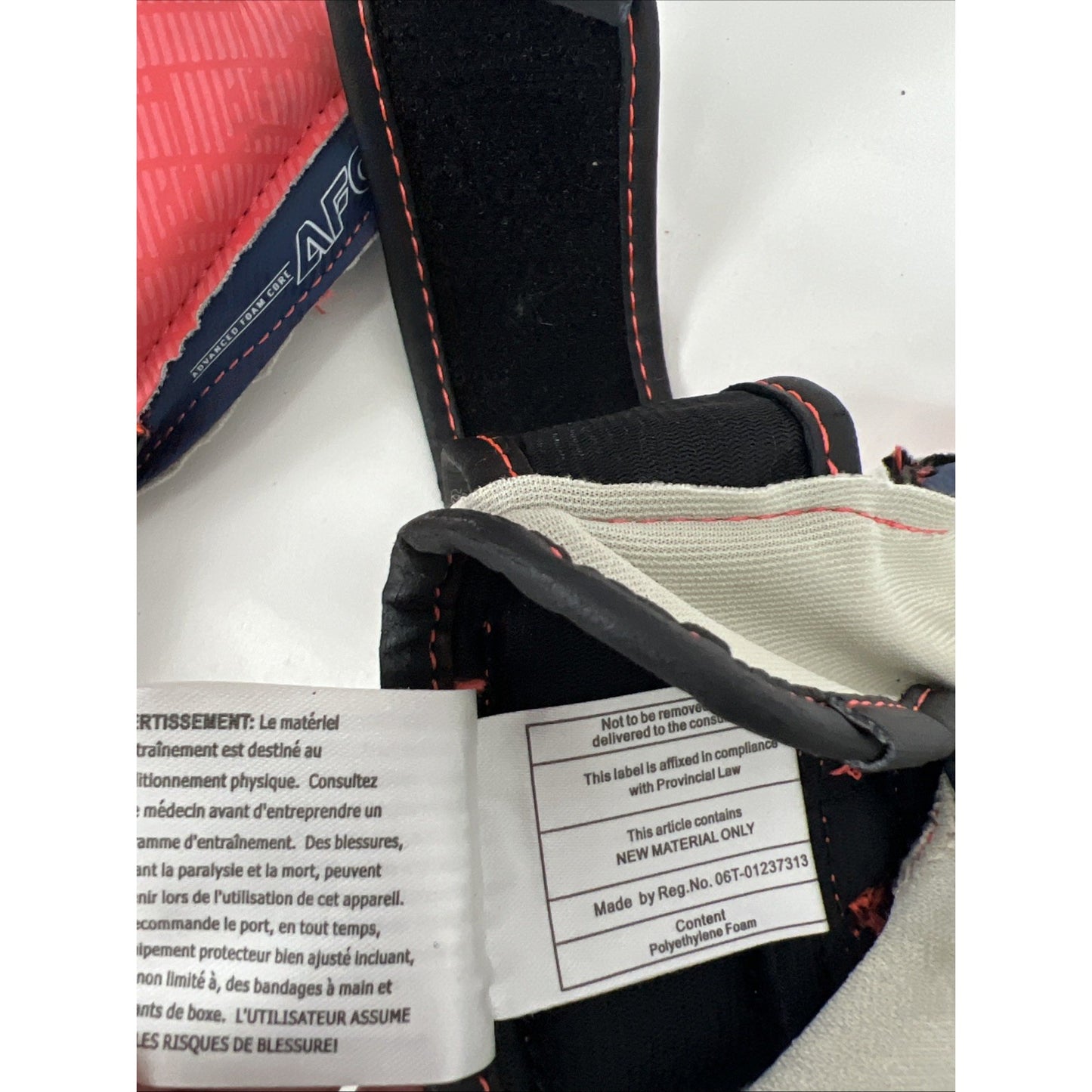 Century Red Blue BRAVE Grab Tab AFC Advanced Foam Core Workout Gloves M/L