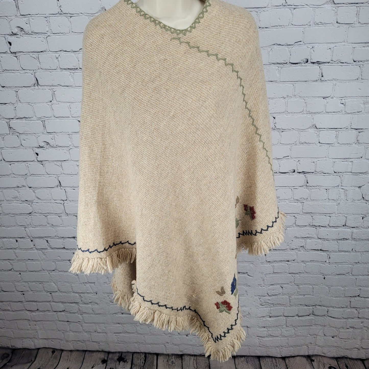 VTG Christopher & Banks Shetland Wool Knit Hand Embroidered Poncho Sweater O/S