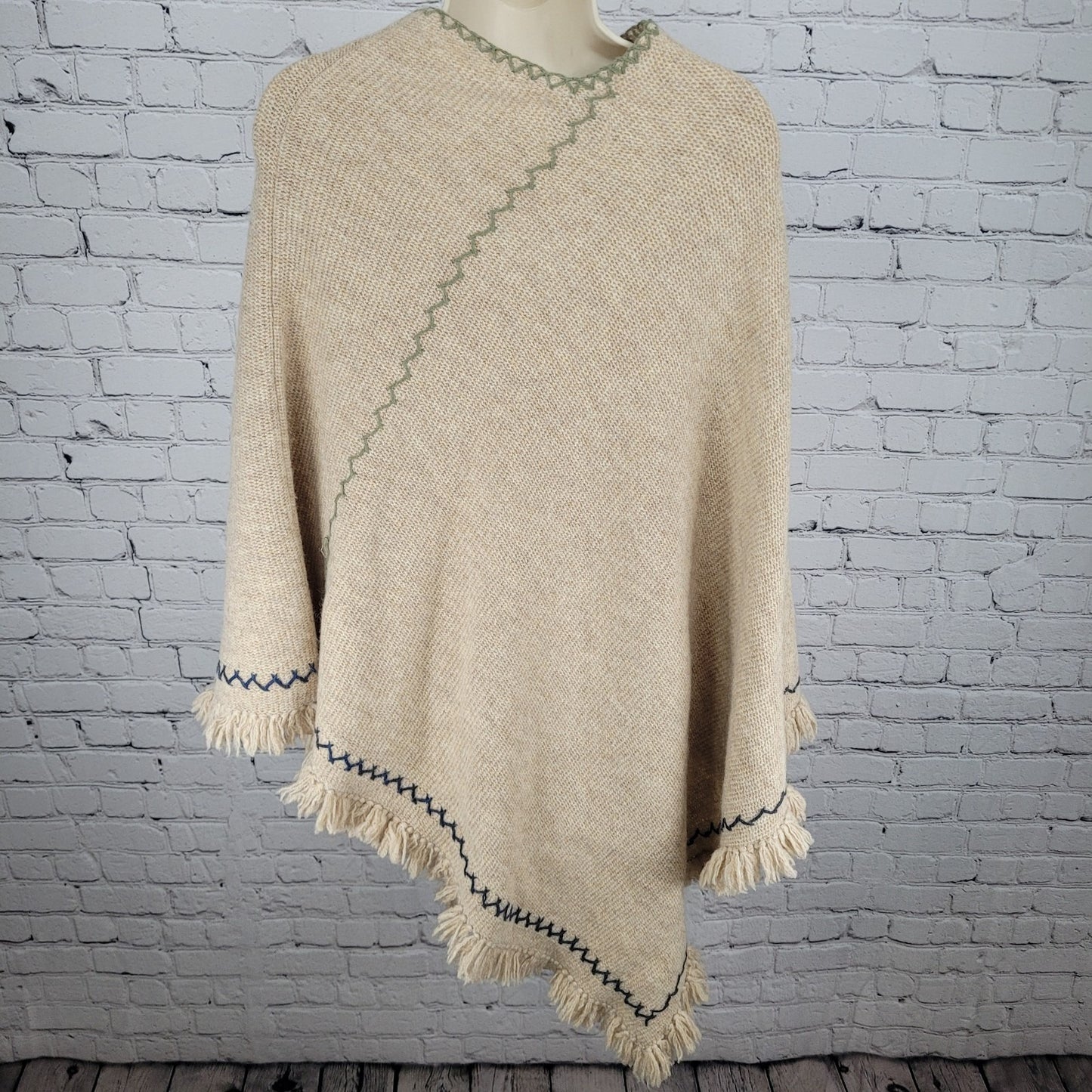 VTG Christopher & Banks Shetland Wool Knit Hand Embroidered Poncho Sweater O/S
