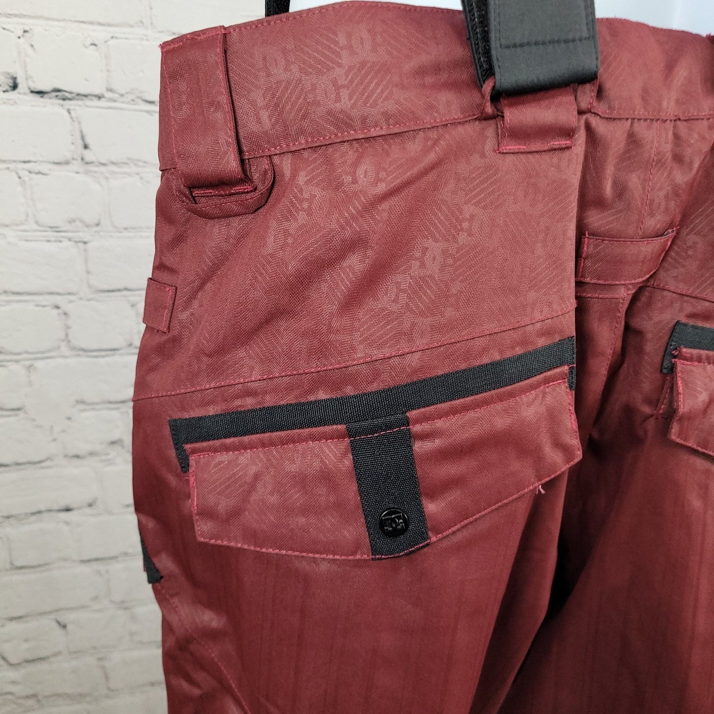 DC Exotex 8000 Red Weather Protective Snowboard Pants Snow Bib Medium M (34x33)