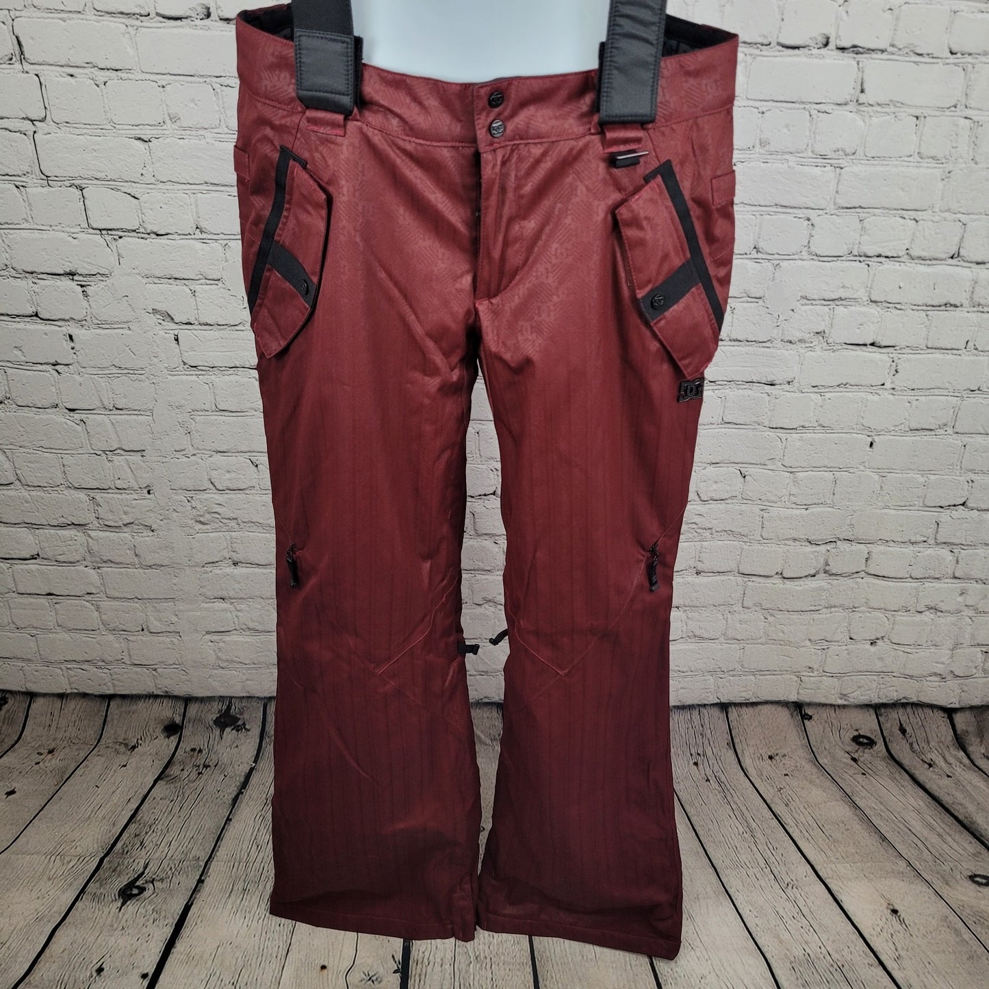 DC Exotex 8000 Red Weather Protective Snowboard Pants Snow Bib Medium M (34x33)