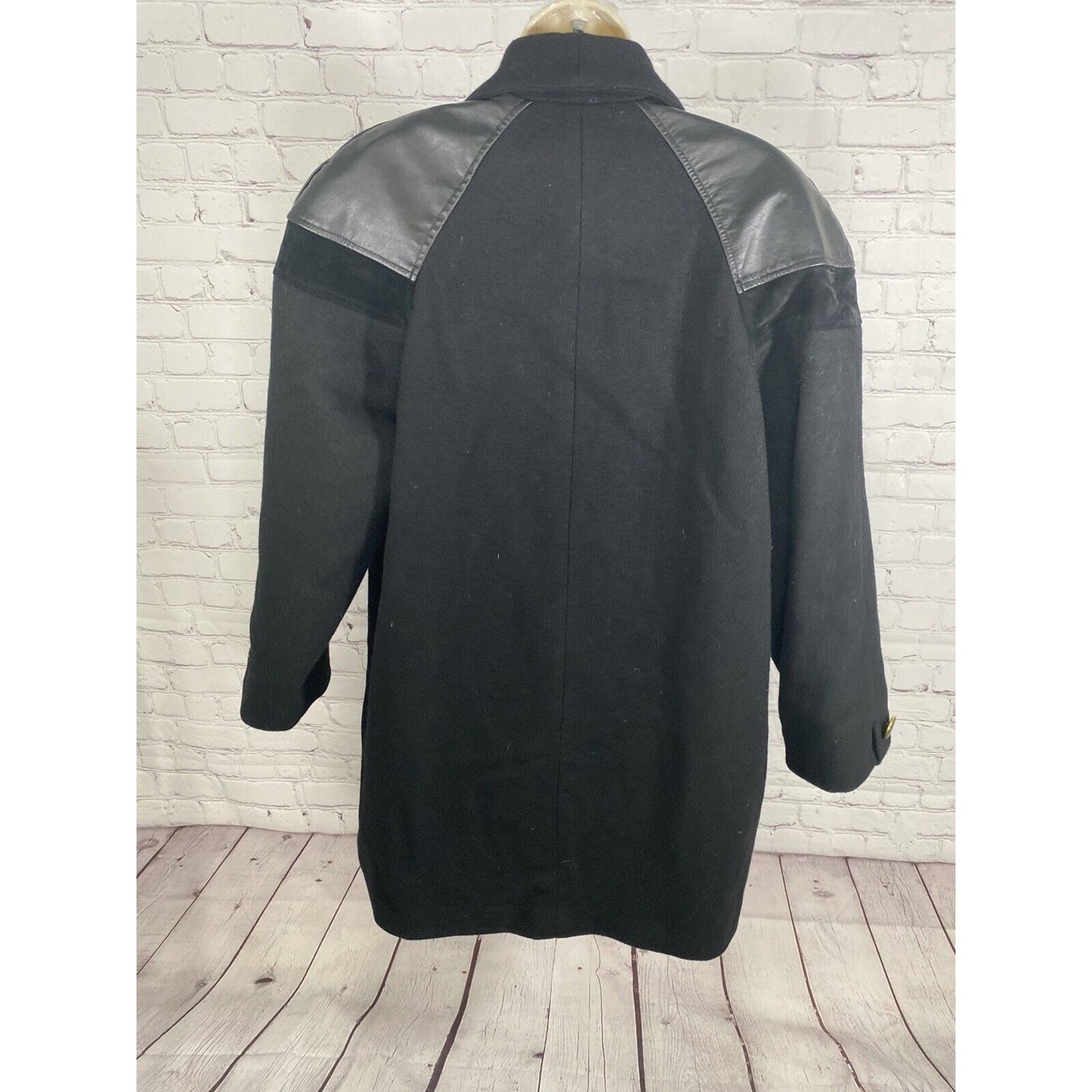 VTG Andrea Marin Black Two Button Wool Faux Leather Shoulders Peacoat Women’s 16