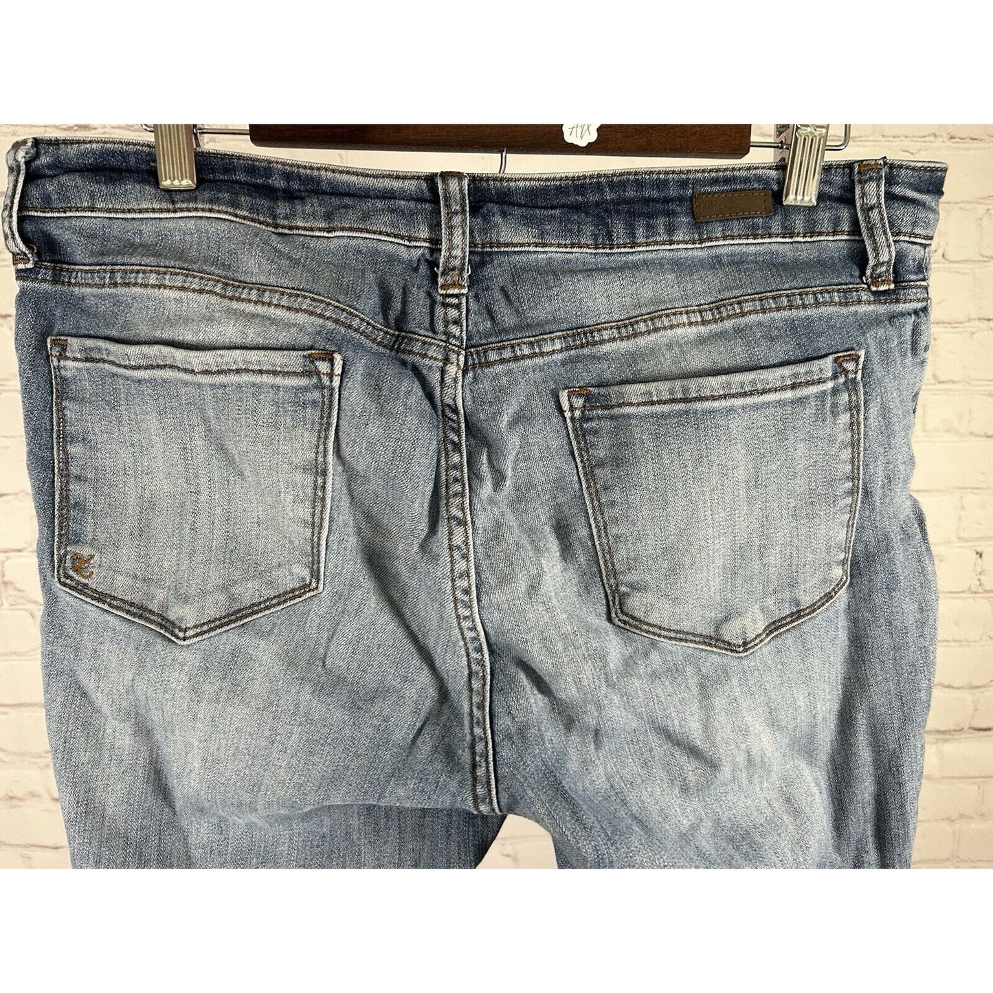 Kut From The Kloth Light Wash Distressed Mid Rise Stretch Jeans 12 (34 x 28)