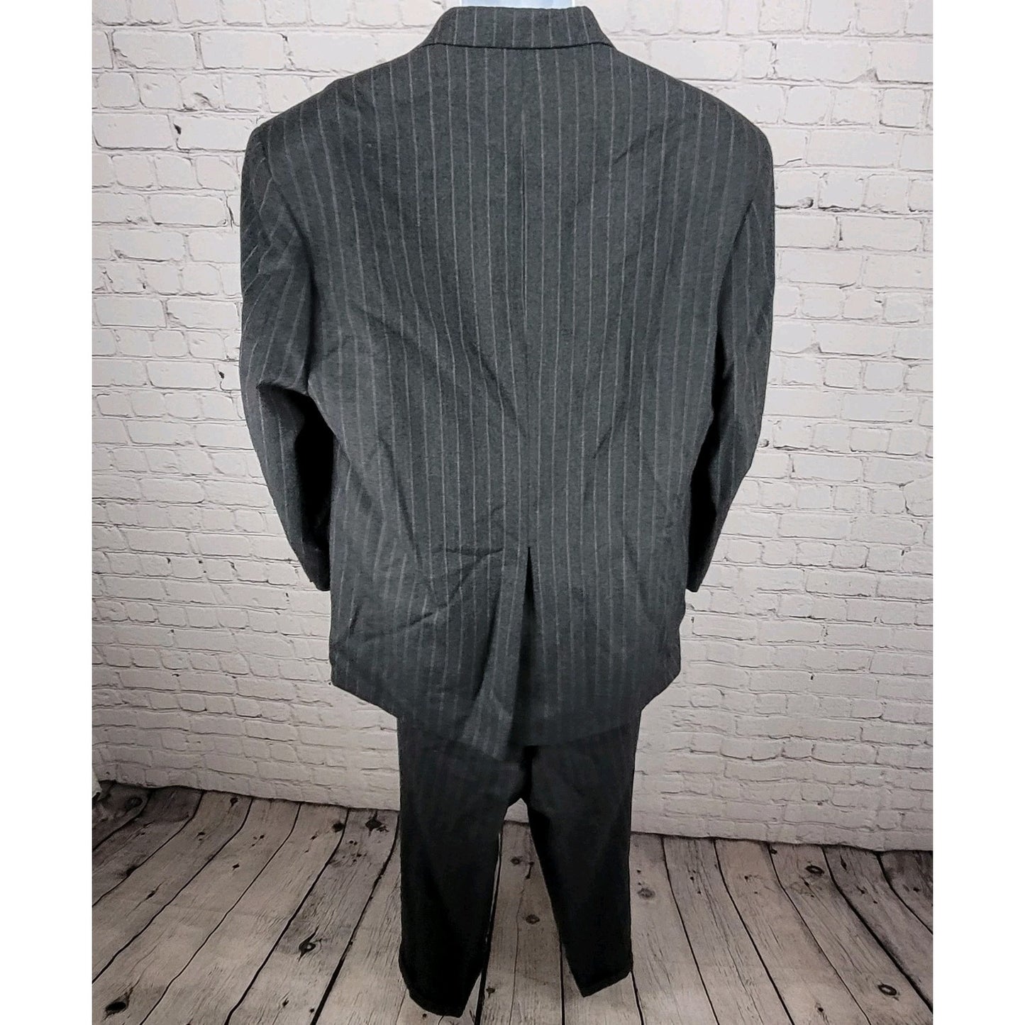 Oscar De La Renta Grey Pinstripe 100% Wool Blazer Suit Set Size 42R 36W (33x29)