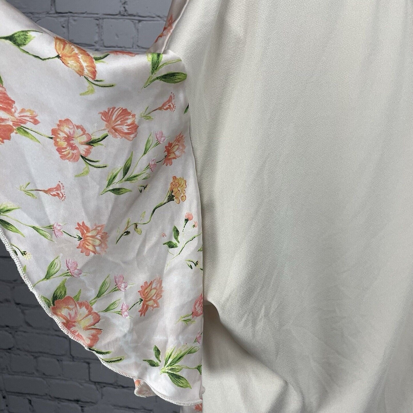 Zara Floral Cream Blouse Shirt Flowy Flutter Short Sleeve Top Size Small S