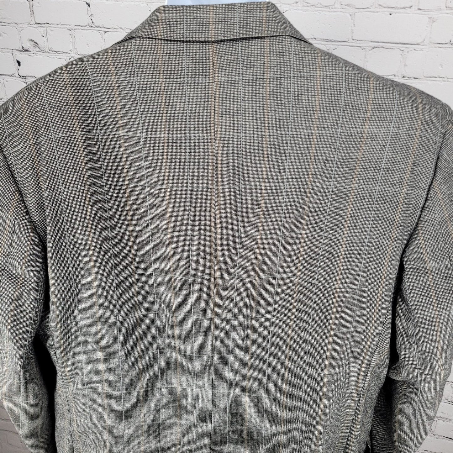 Neiman Marcus Oxxford Clothes Grey Merino Wool Check 2 Button Blazer Size 46L