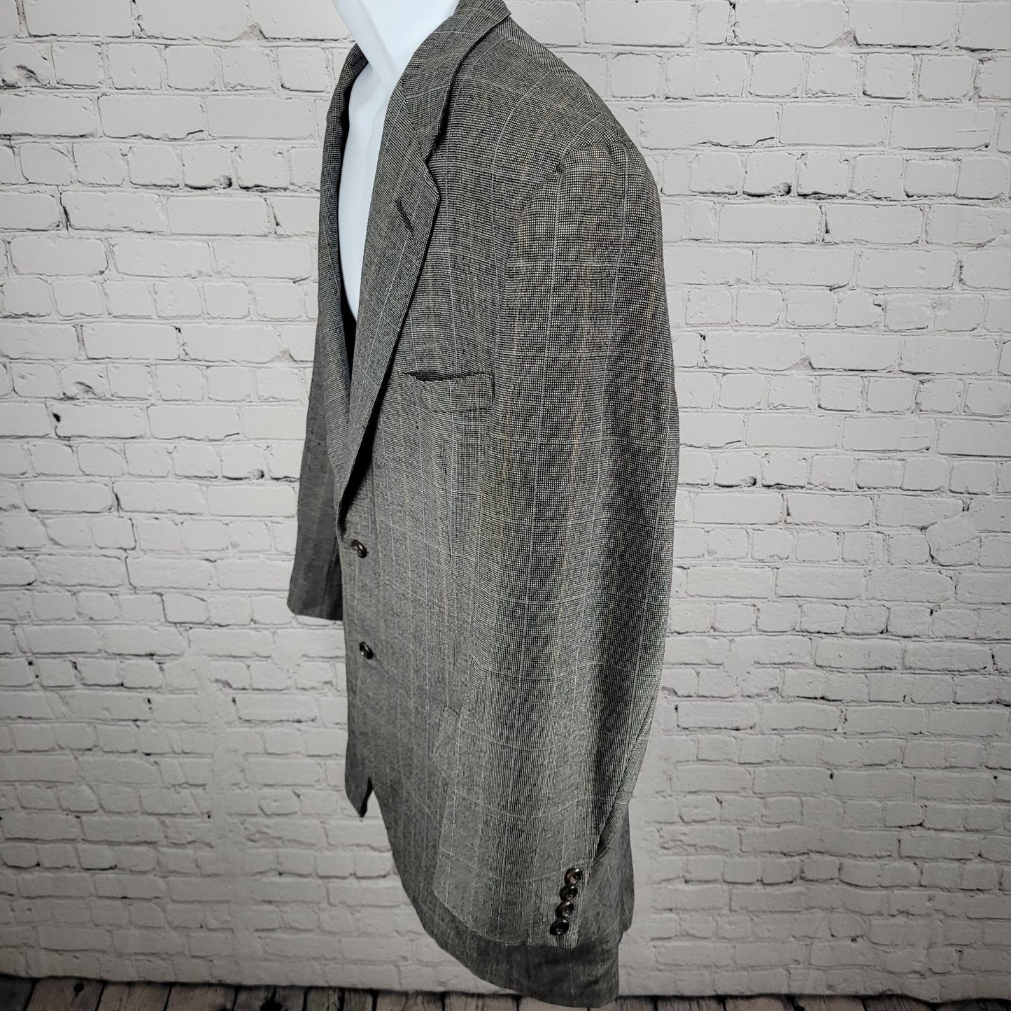 Neiman Marcus Oxxford Clothes Grey Merino Wool Check 2 Button Blazer Size 46L