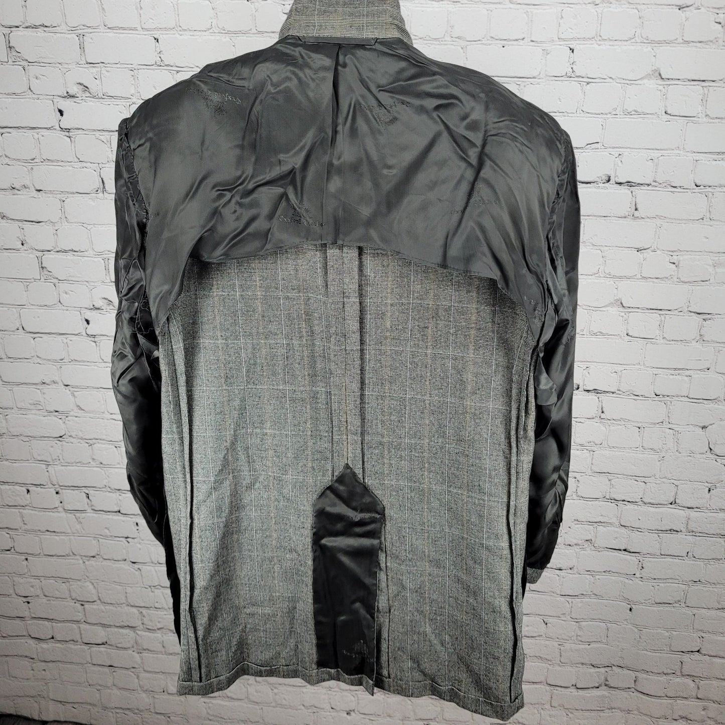 Neiman Marcus Oxxford Clothes Grey Merino Wool Check 2 Button Blazer Size 46L