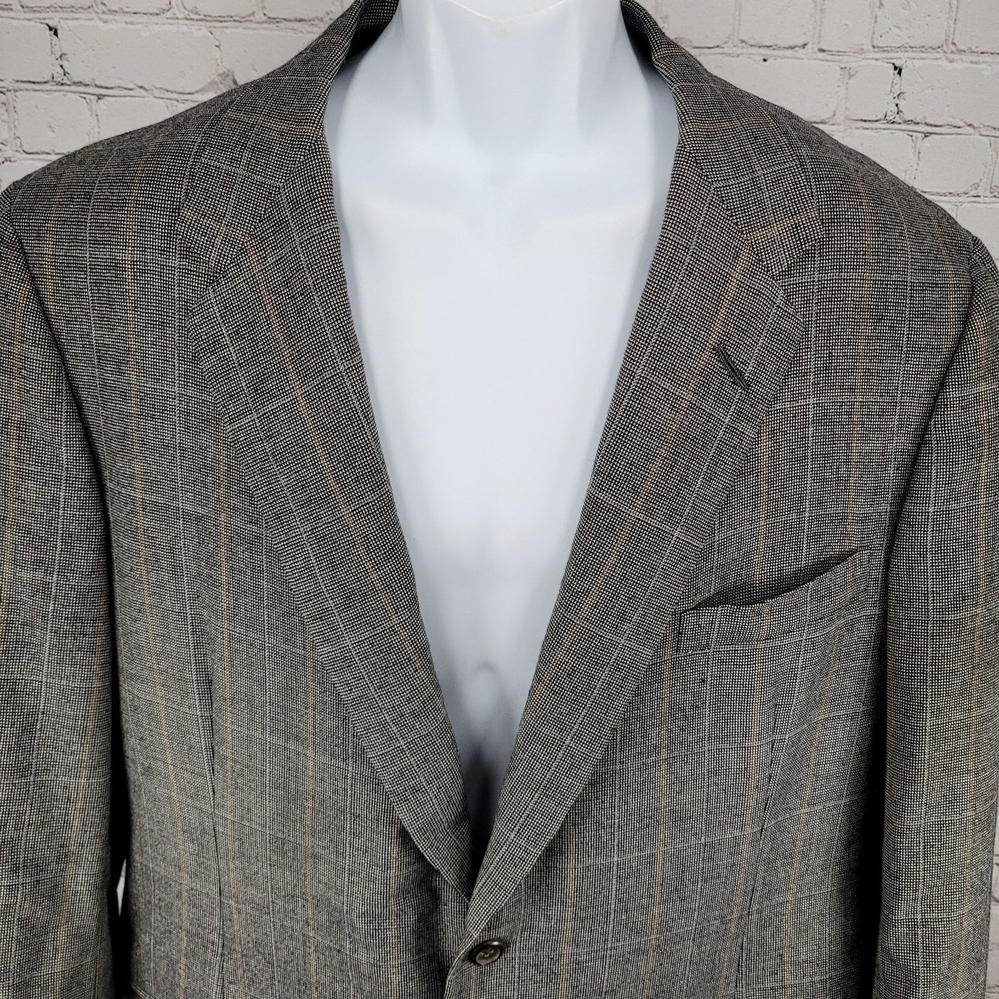 Neiman Marcus Oxxford Clothes Grey Merino Wool Check 2 Button Blazer Size 46L