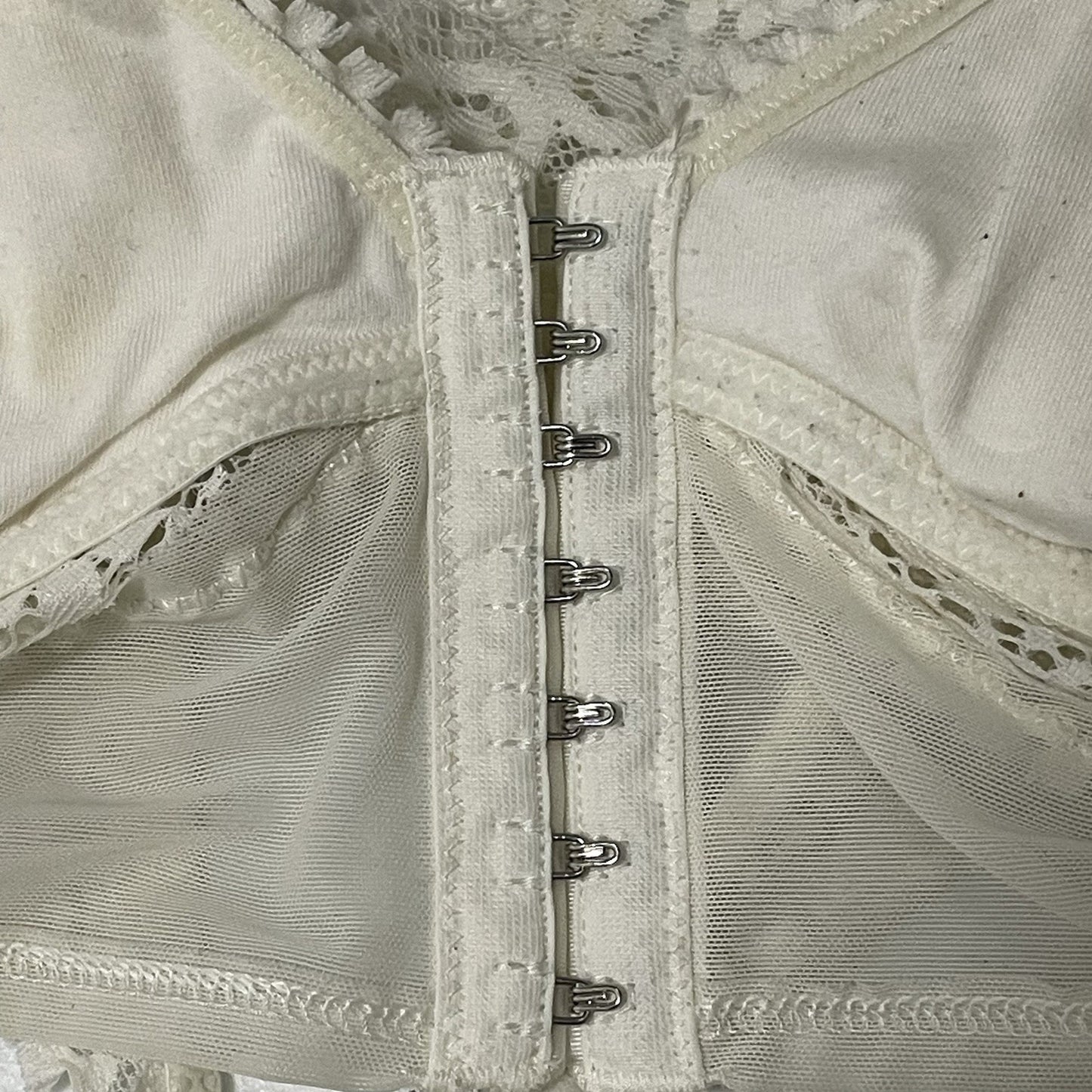 Aerie White Lace Padded Strappy Racerback Hook & Eye Front Closure Bralette M