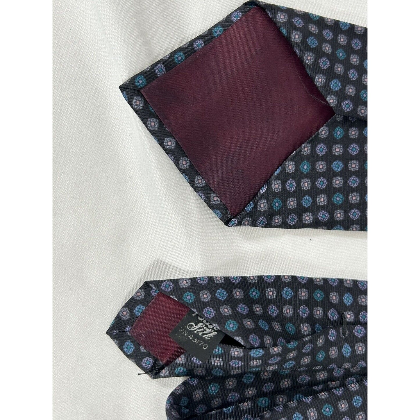 VTG Gino Pompeii 100% Silk USA Made Blue Purple Black Geometric Tie 55X3.5