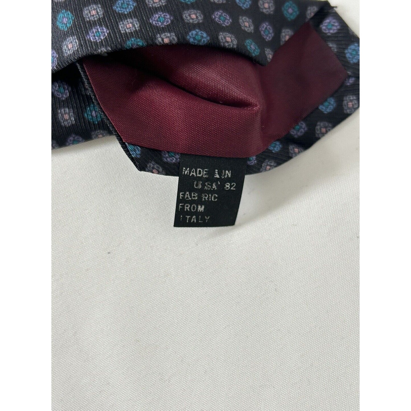 VTG Gino Pompeii 100% Silk USA Made Blue Purple Black Geometric Tie 55X3.5