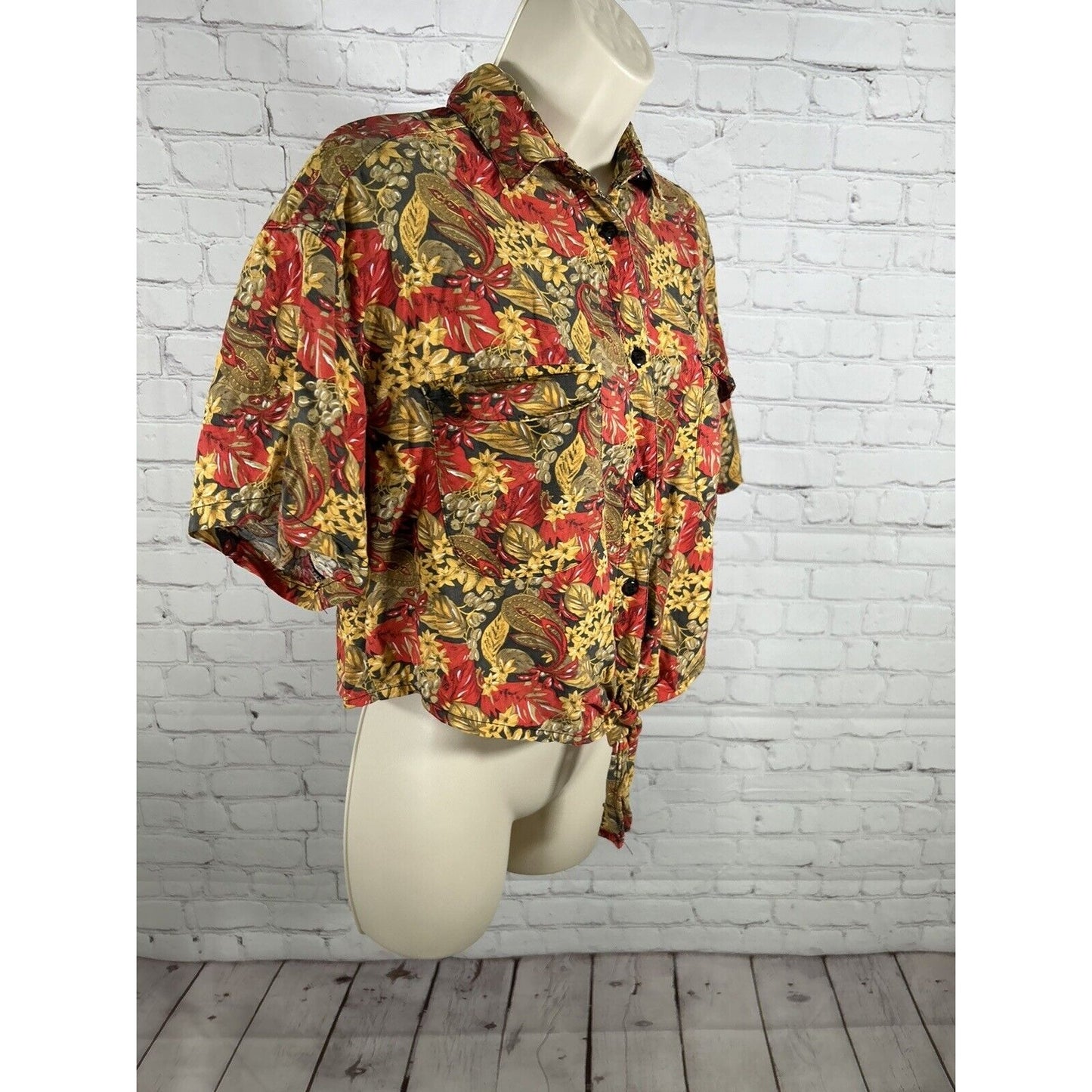 VTG Hunt Club Floral Cropped Tie Front Button Up Collared Short Sleeve Shirt M