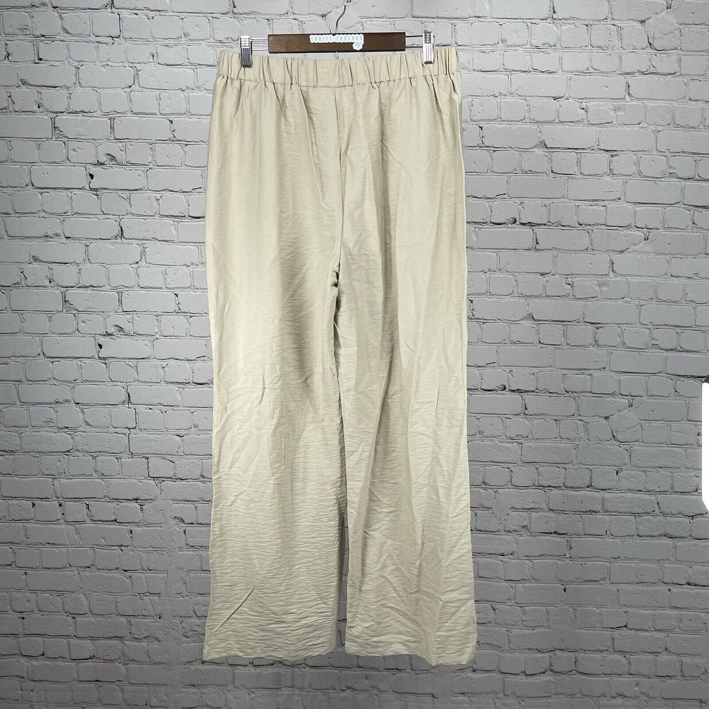 NWT Happily Grey Cream High Rise Lightweight Wide Leg Elastic Size XL (31x30.5)