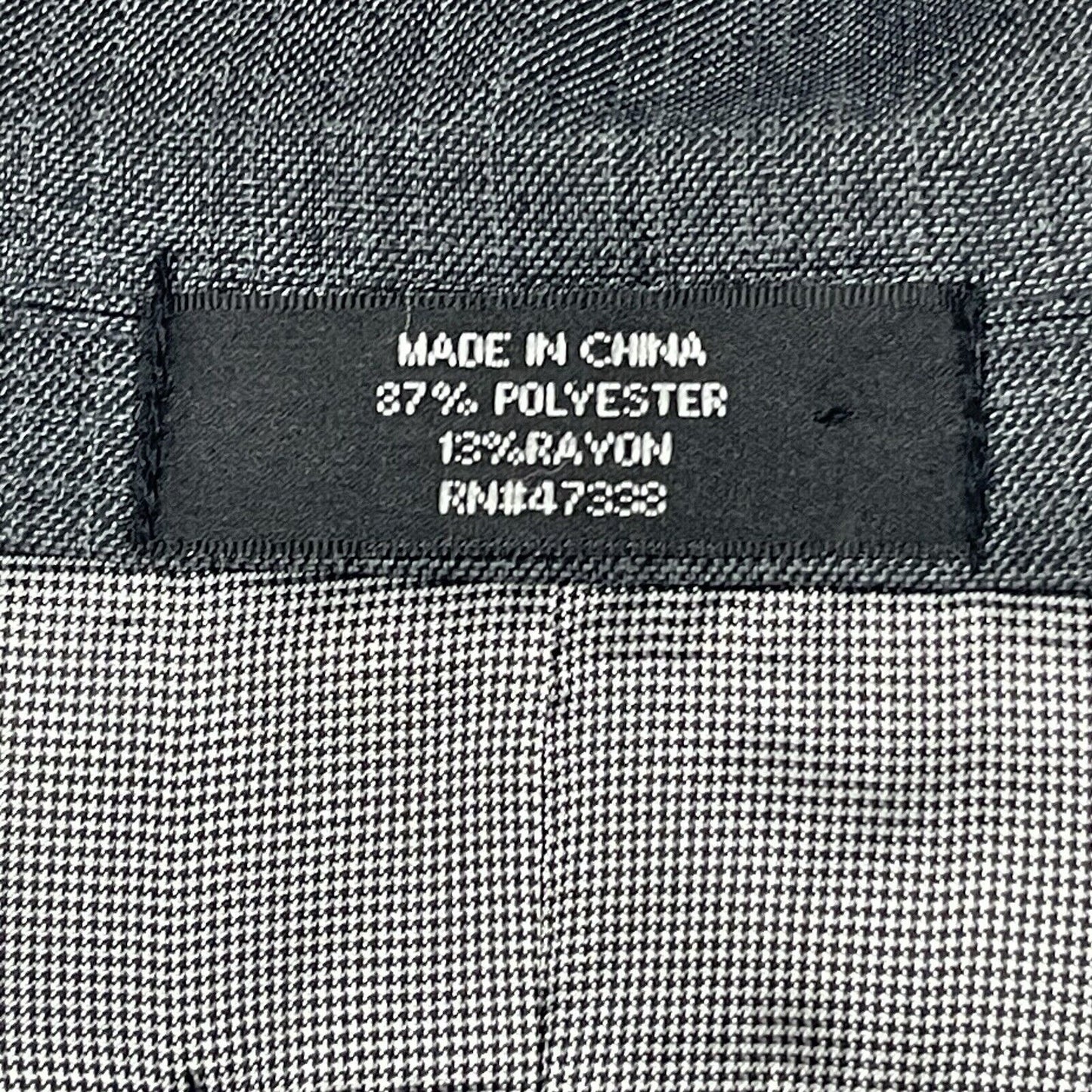 Marc Ecko Single Breast 2 Button Gray Glen Check Double Vent Sport Coat Size 40R
