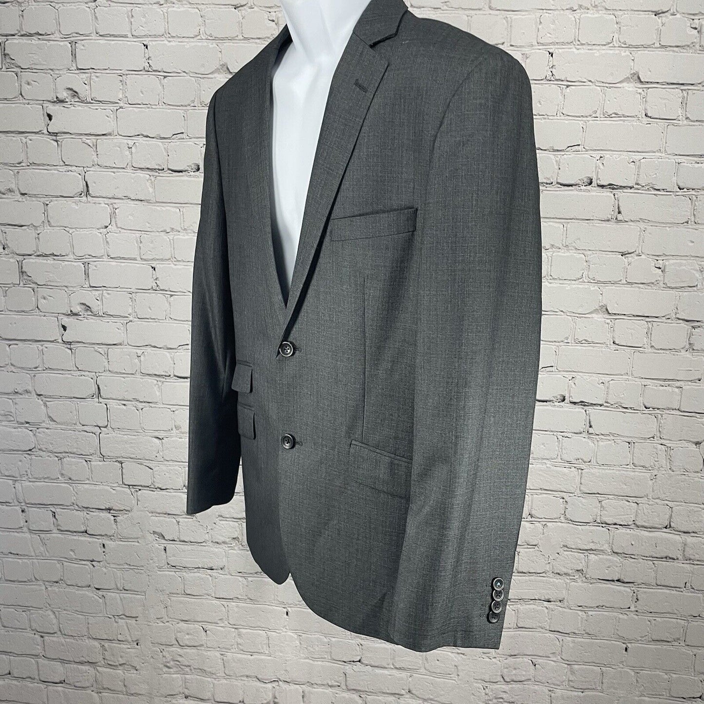 Marc Ecko Single Breast 2 Button Gray Glen Check Double Vent Sport Coat Size 40R
