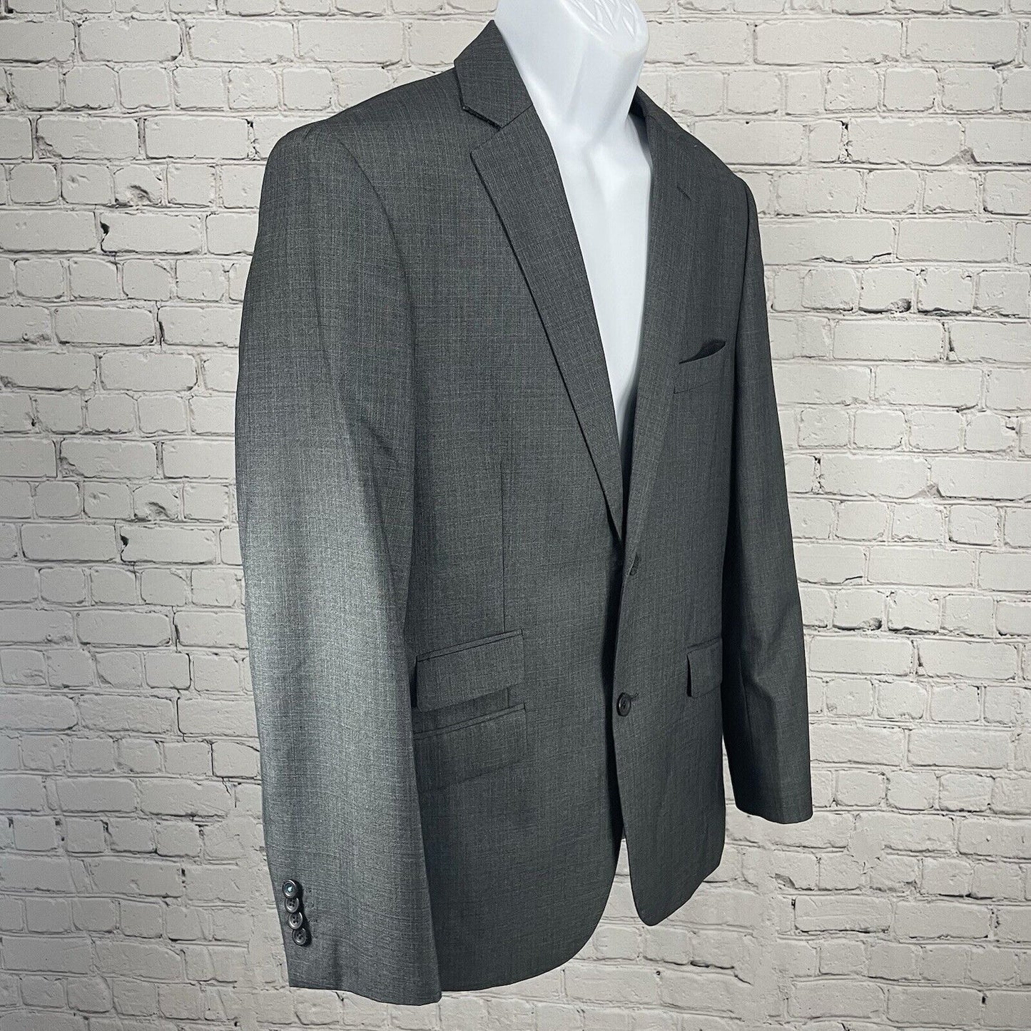 Marc Ecko Single Breast 2 Button Gray Glen Check Double Vent Sport Coat Size 40R