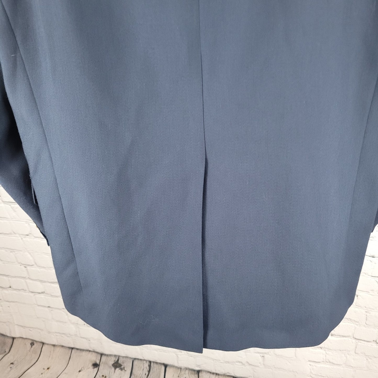 VTG Orvis Navy Wool Blend 3 Gold Button Vented Notch Blazer USA Made Size 44L