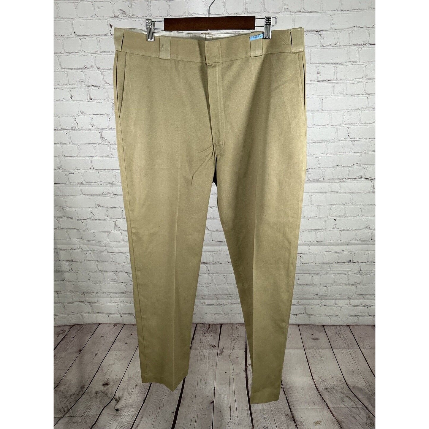 Dickies Straight Leg Beige High Rise Chino Work Pants Men’s 40 (38 x 31)