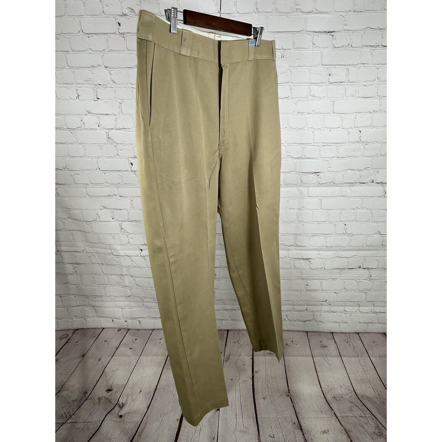 Dickies Straight Leg Beige High Rise Chino Work Pants Men’s 40 (38 x 31)