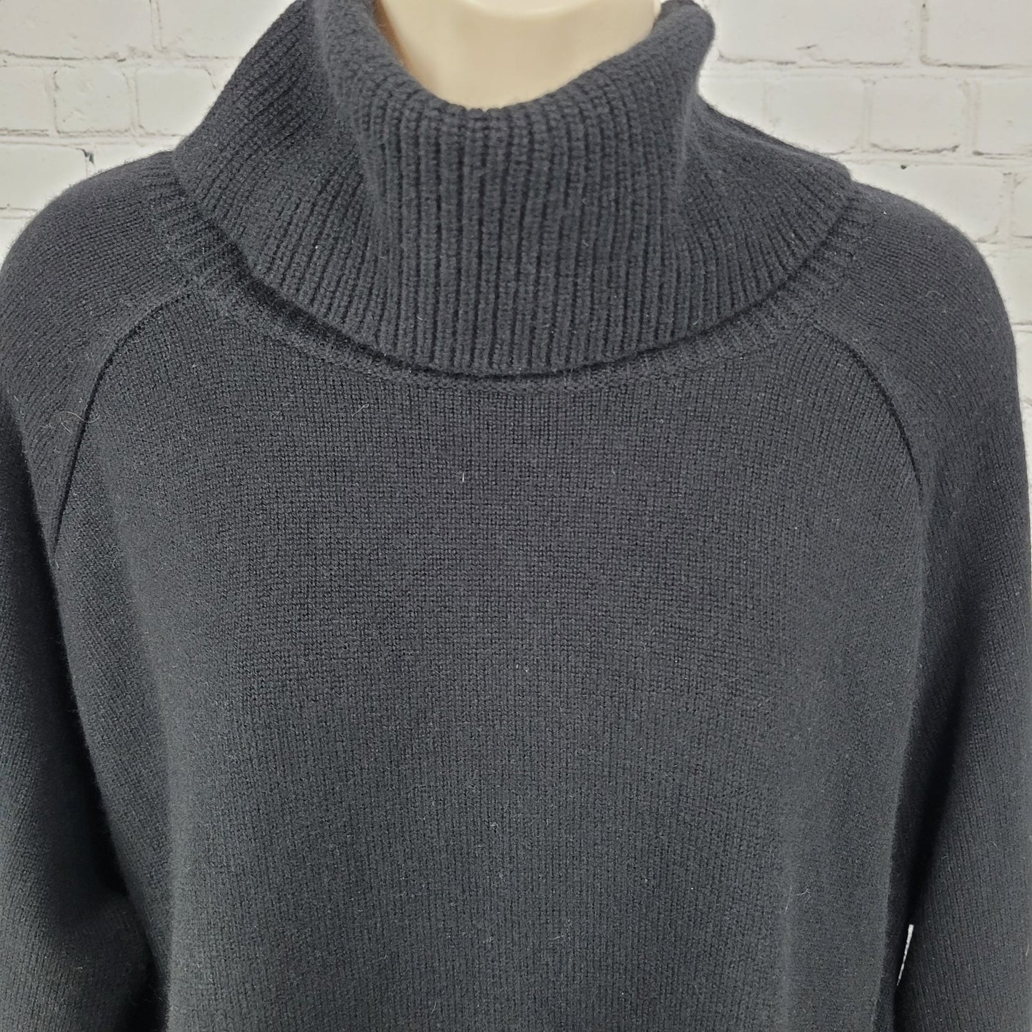 Athleta Black Merino Fine Wool & Cashmere Turtleneck Pullover Sweater Size XL
